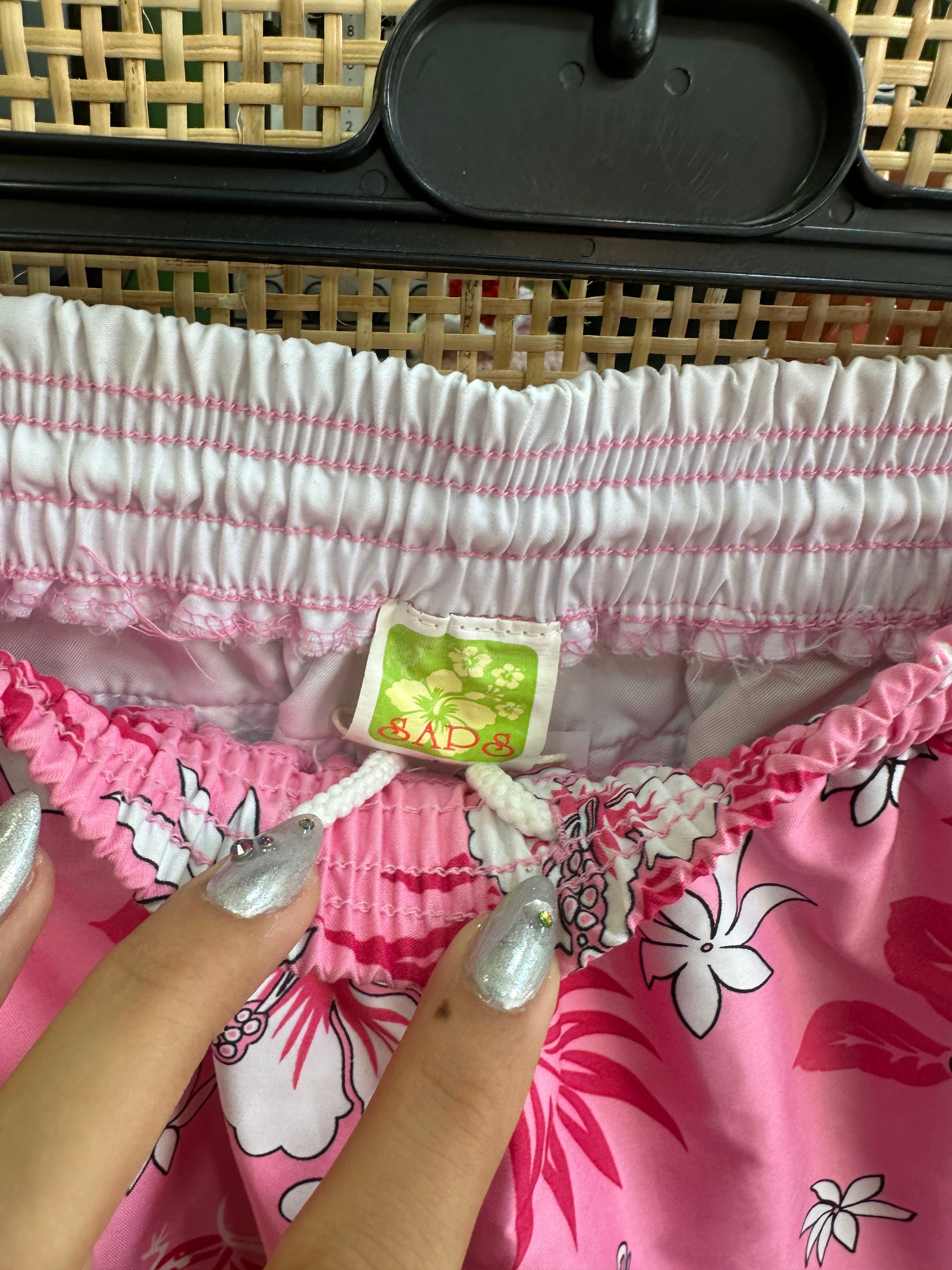 Super cute Y2K Hawaiian shorts