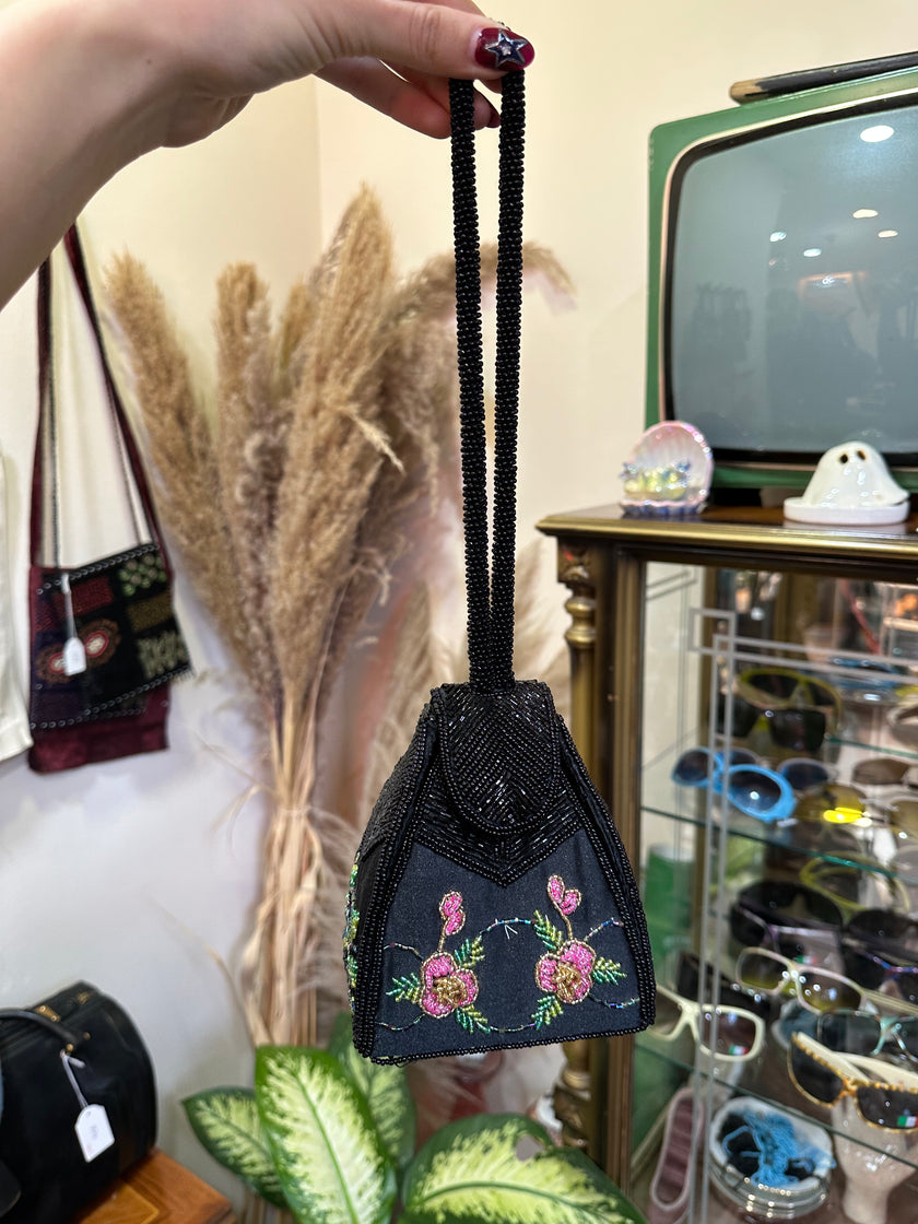 Stunning Antique-Inspired Beaded Purse with Flowers