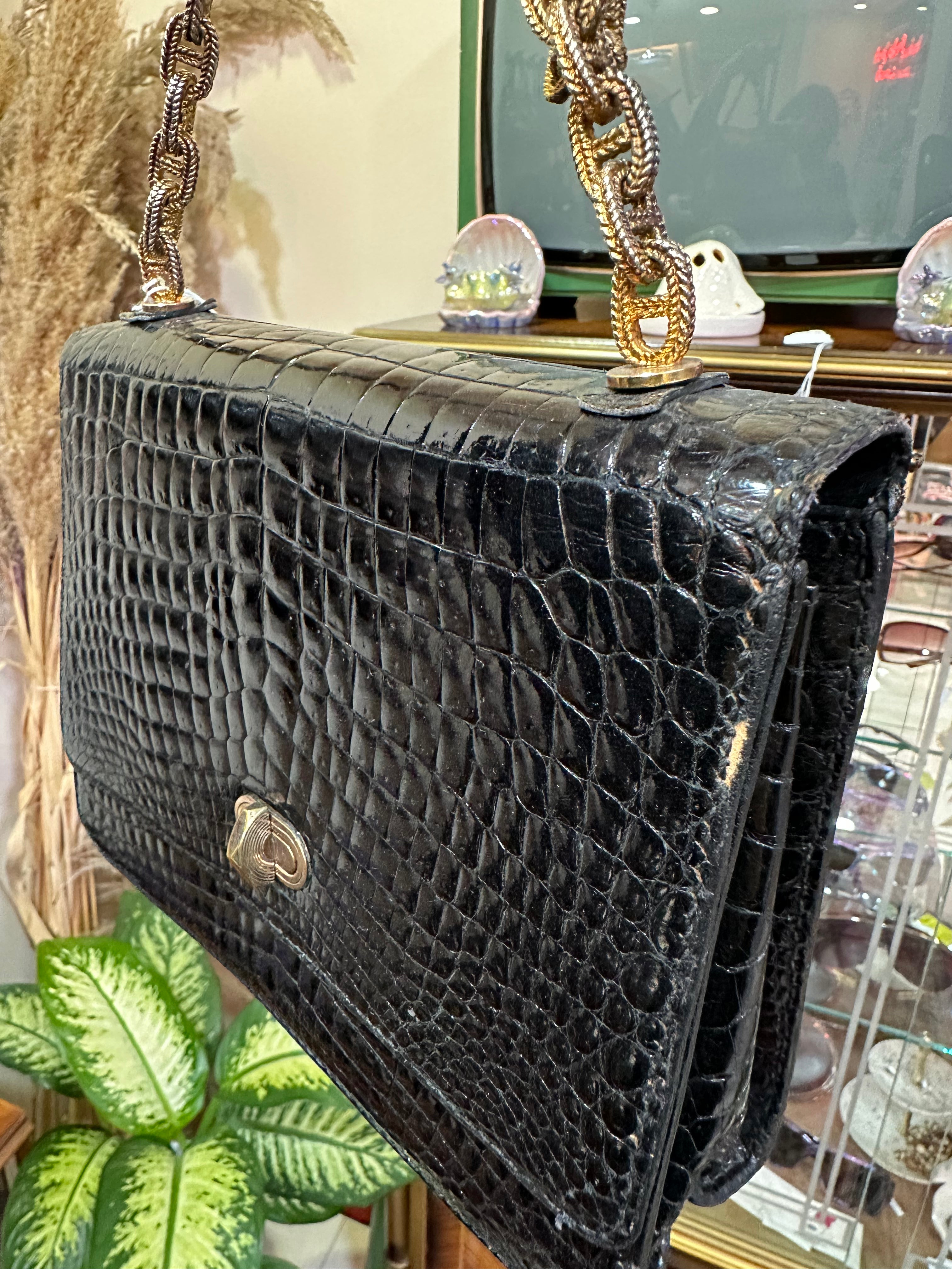 Vintage Black Croc-Embossed Leather Shoulder Bag with Gold Chain