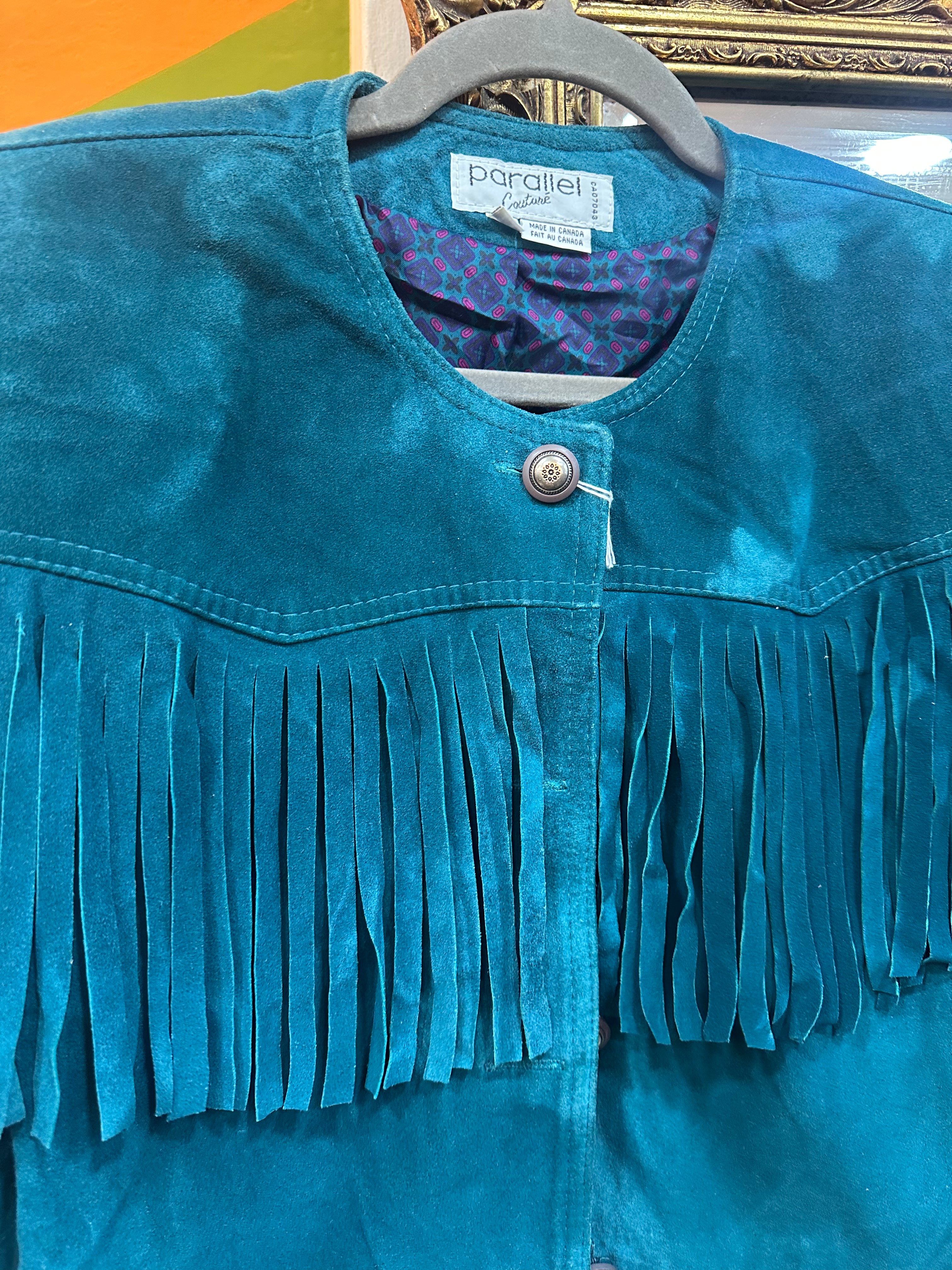 Vintage western style genuine suede jacket with fringe