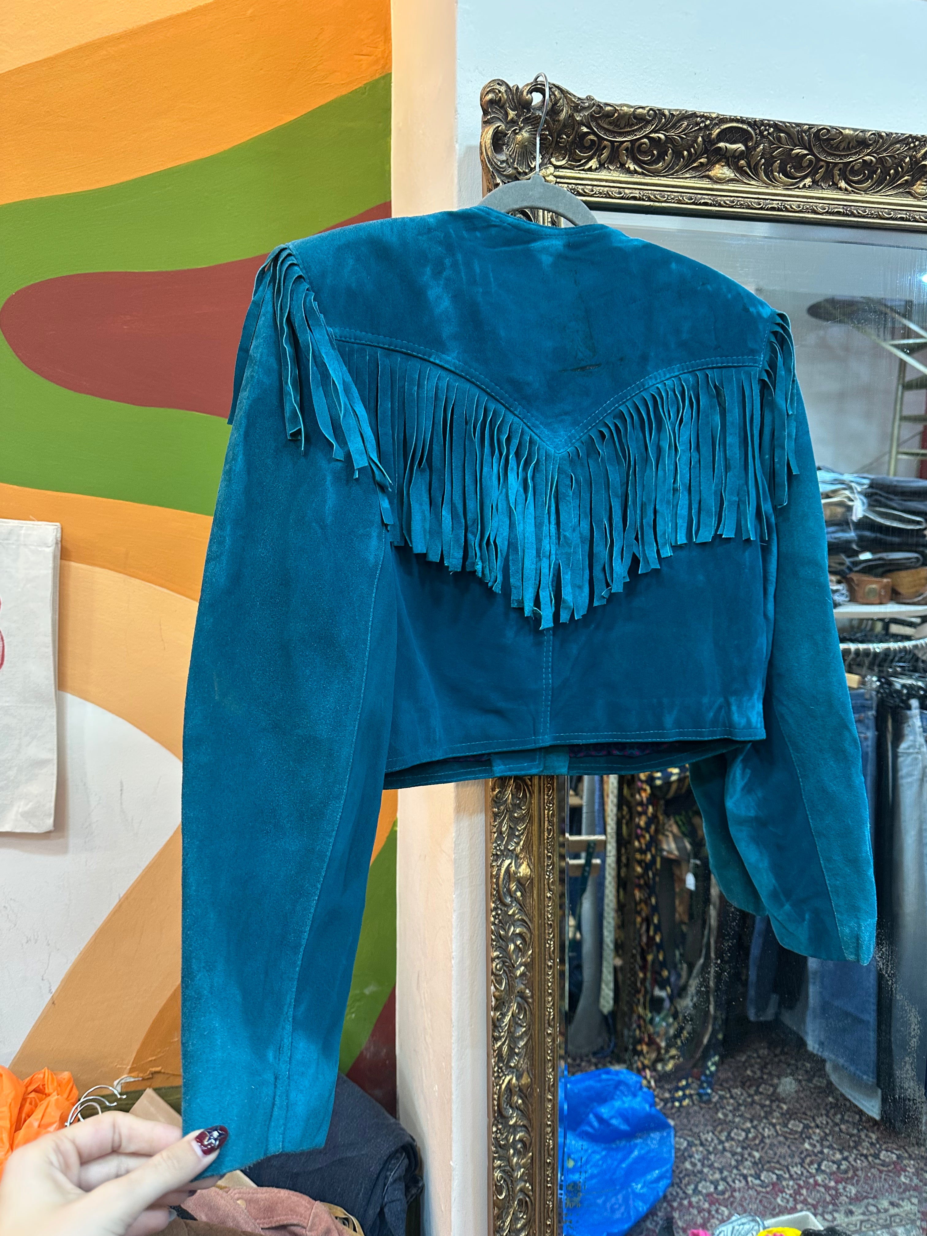 Vintage western style genuine suede jacket with fringe