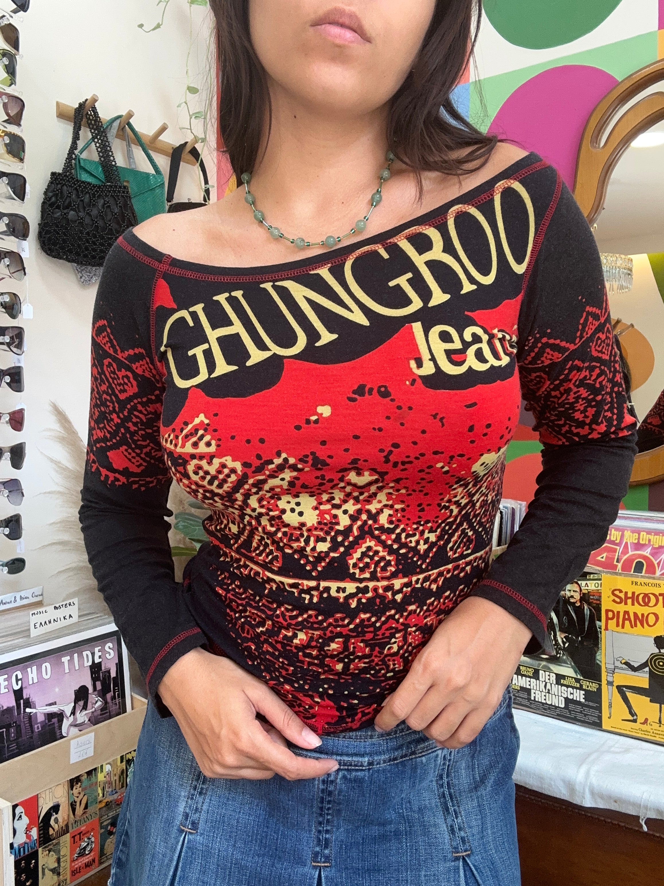 ghungroo Y2K graphic long sleeve top (M/L)
