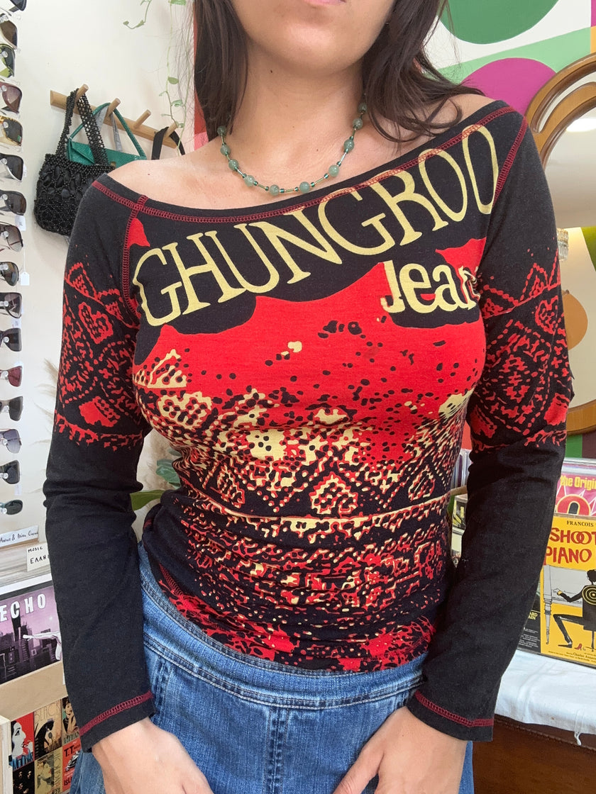 ghungroo Y2K graphic long sleeve top (M/L)