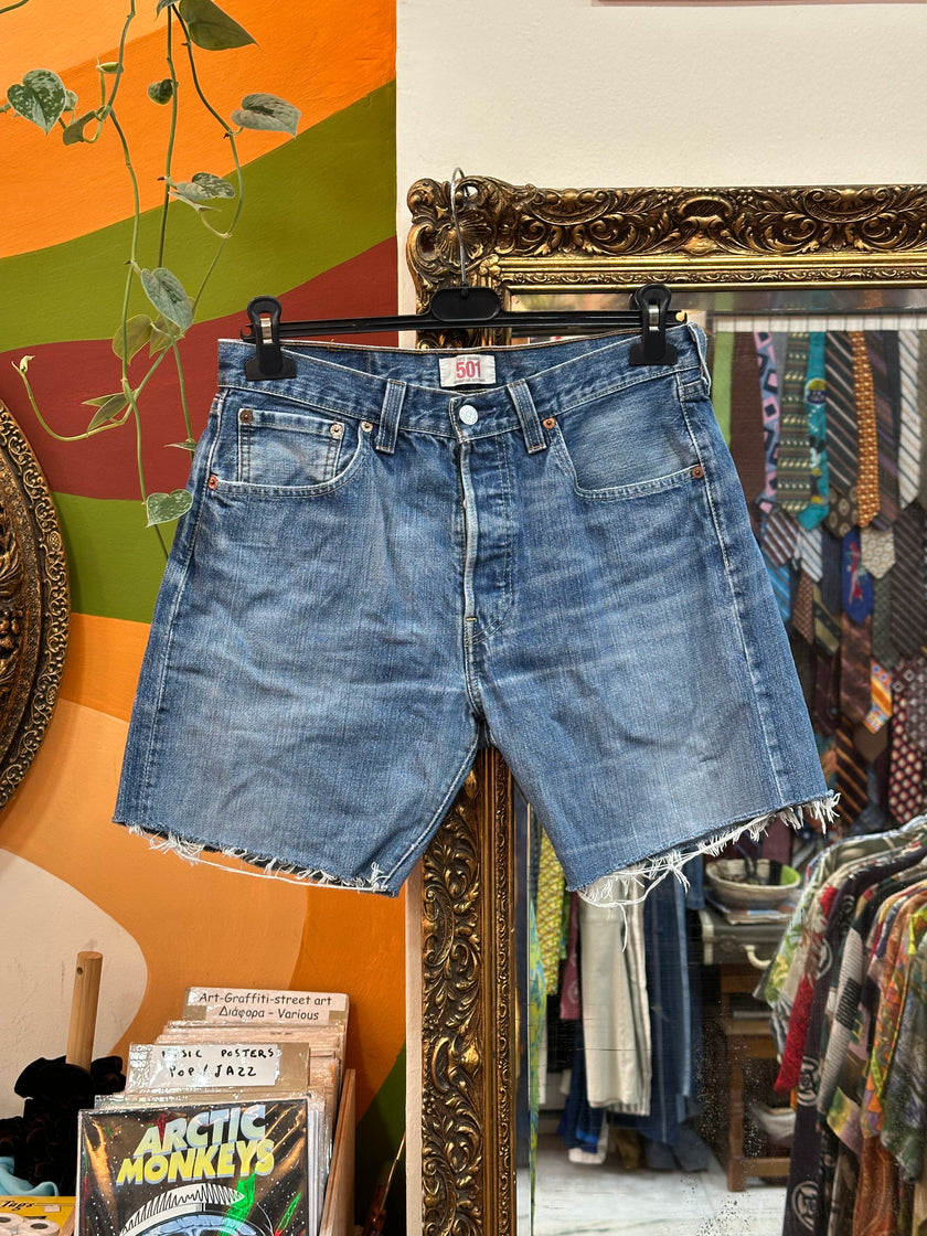 Levi's 501 denim shorts (W32)