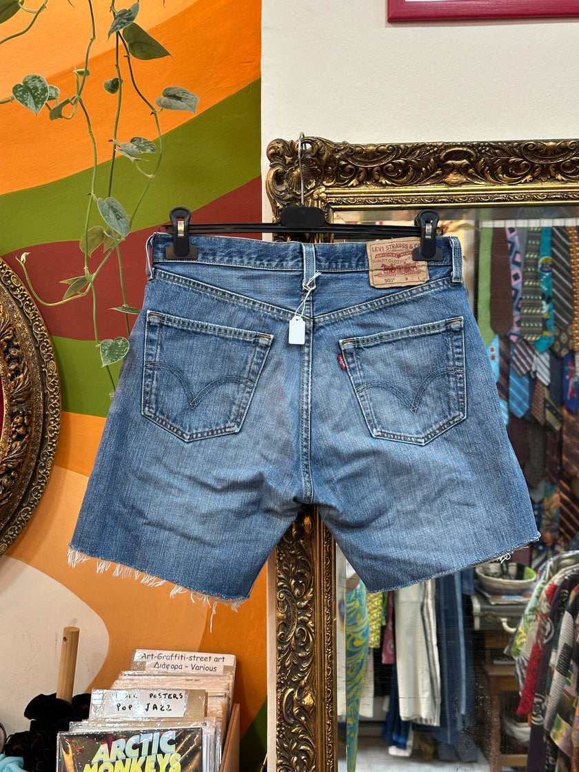Levi's 501 denim shorts (W32)