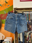 AMERICANINO dark wash high waisted shorts (W32)