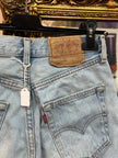 Vintage LEVIS 501 denim shorts (W28)