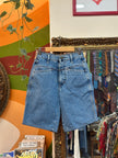 CLOSED high waisted denim shorts (W30)