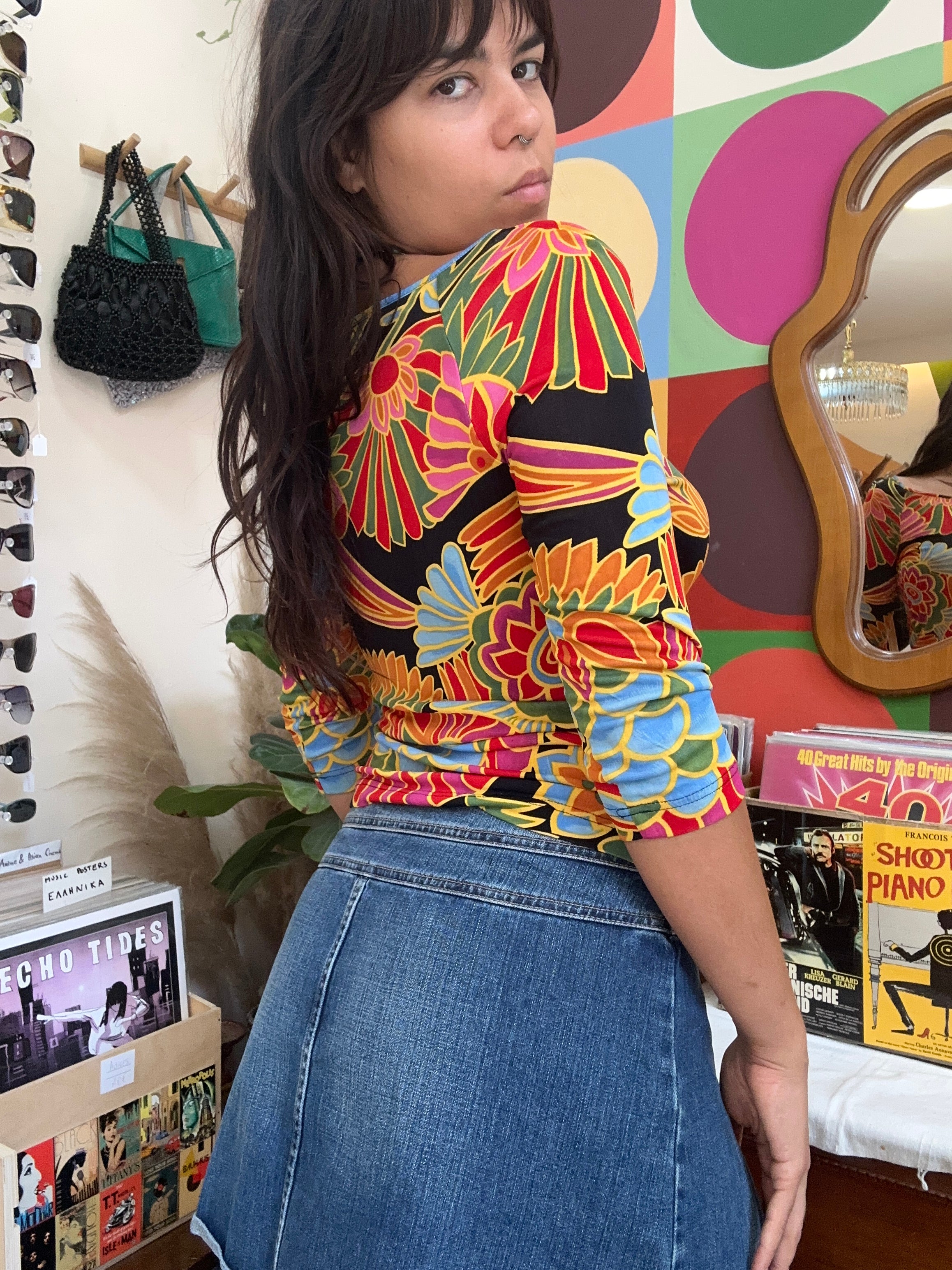 Carla carini Y2K style graphic 3/4 sleeve top (S/M)