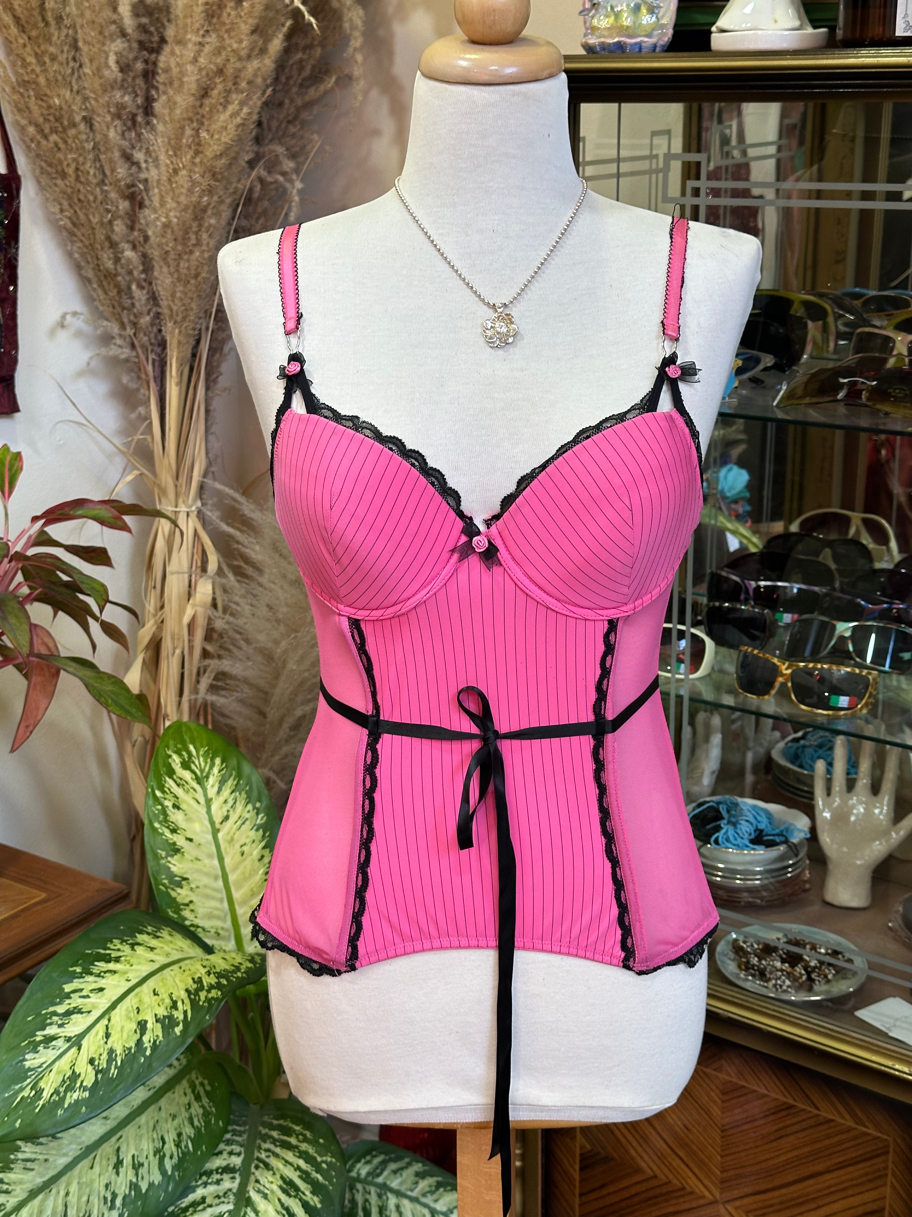 Super cute pink corset top (75B)