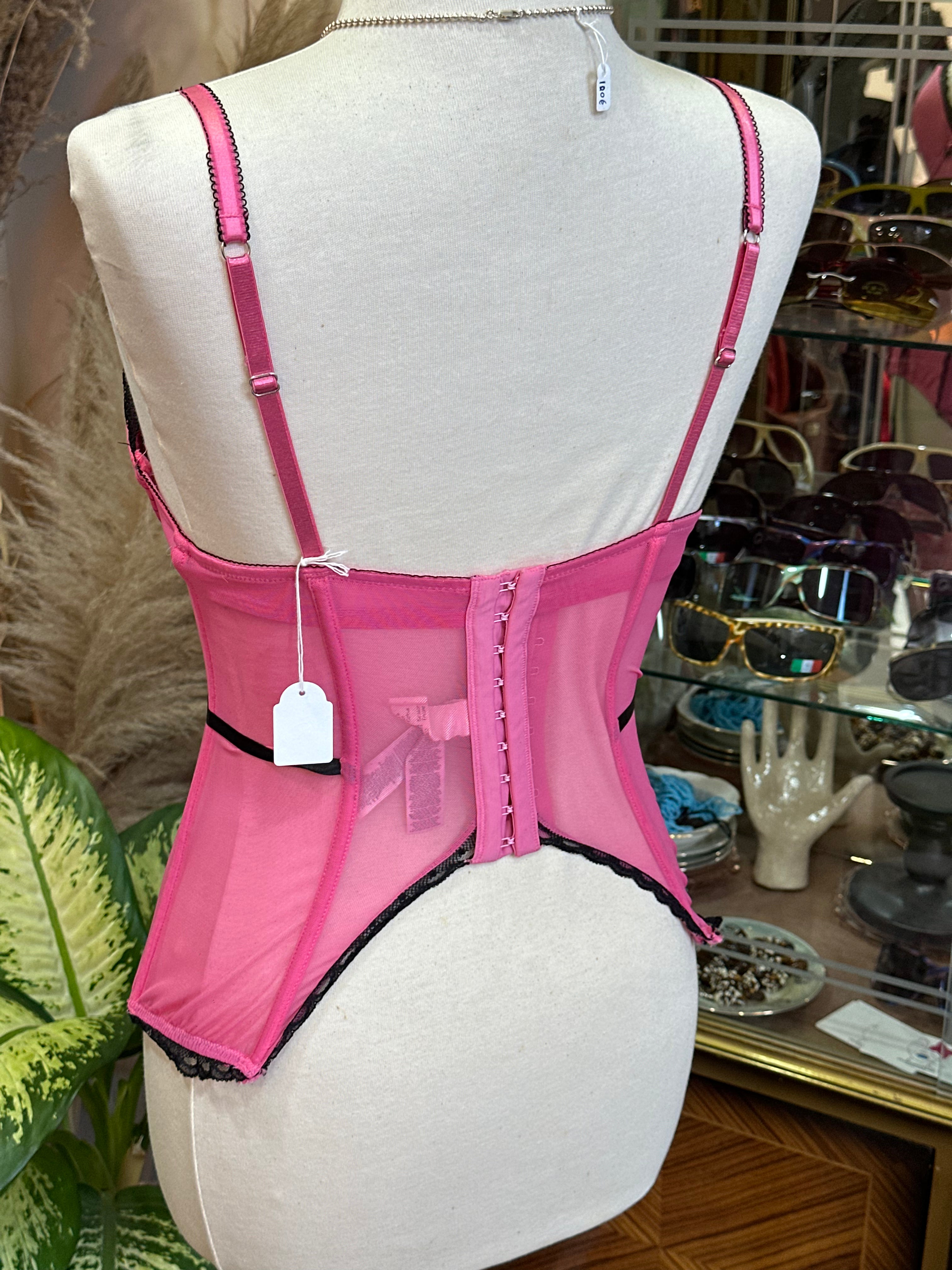 Super cute pink corset top (75B)