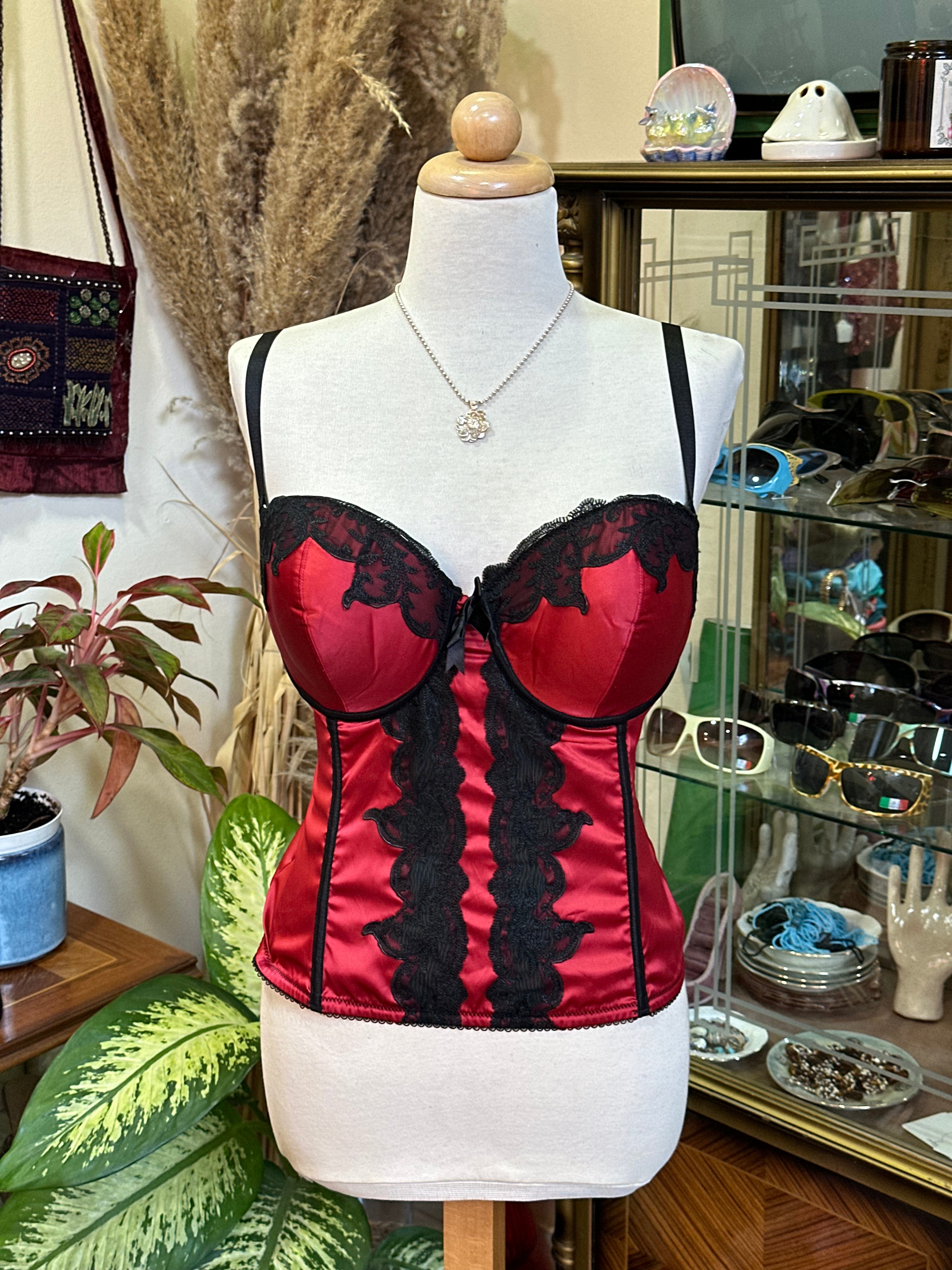 Super hot satin & lace corset top (85D)