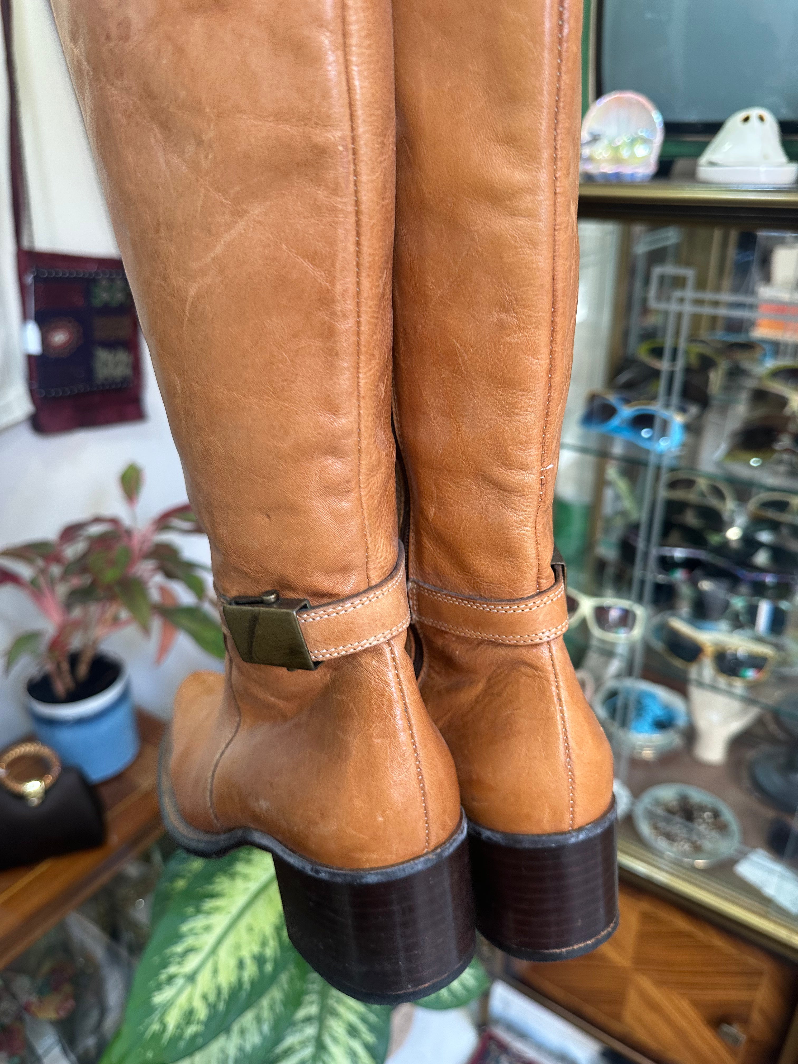 Vintage Tan Leather Knee-High Boots with Low Block Heel (37)