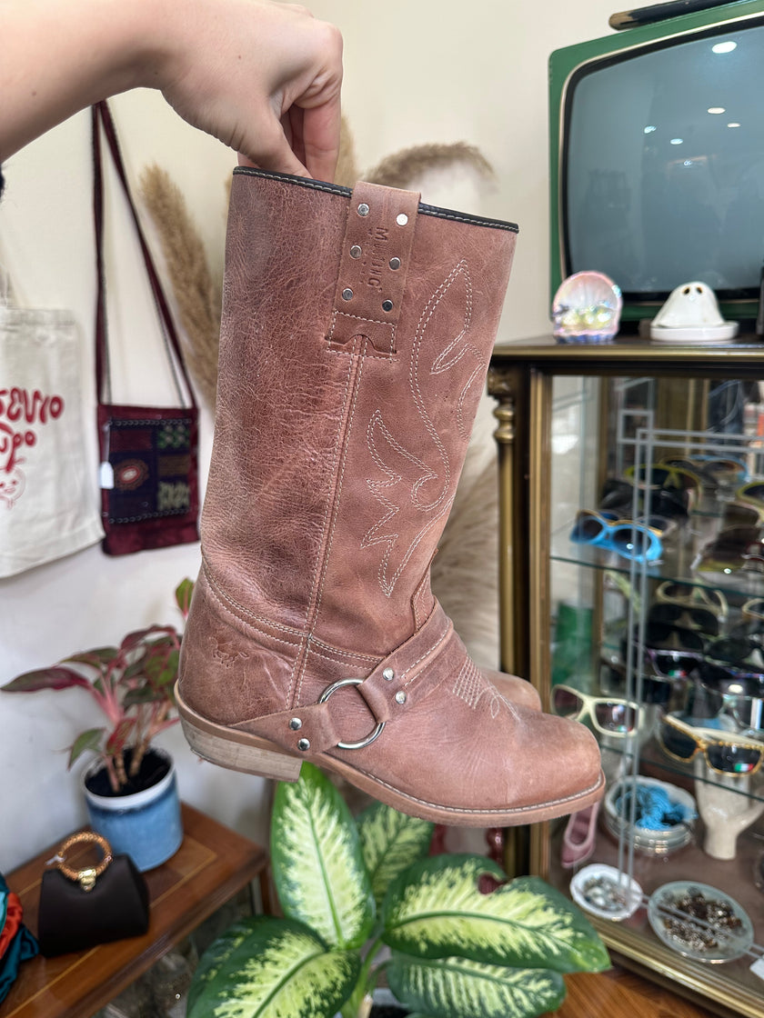 Mustang brown leather western mid calf boots (40)