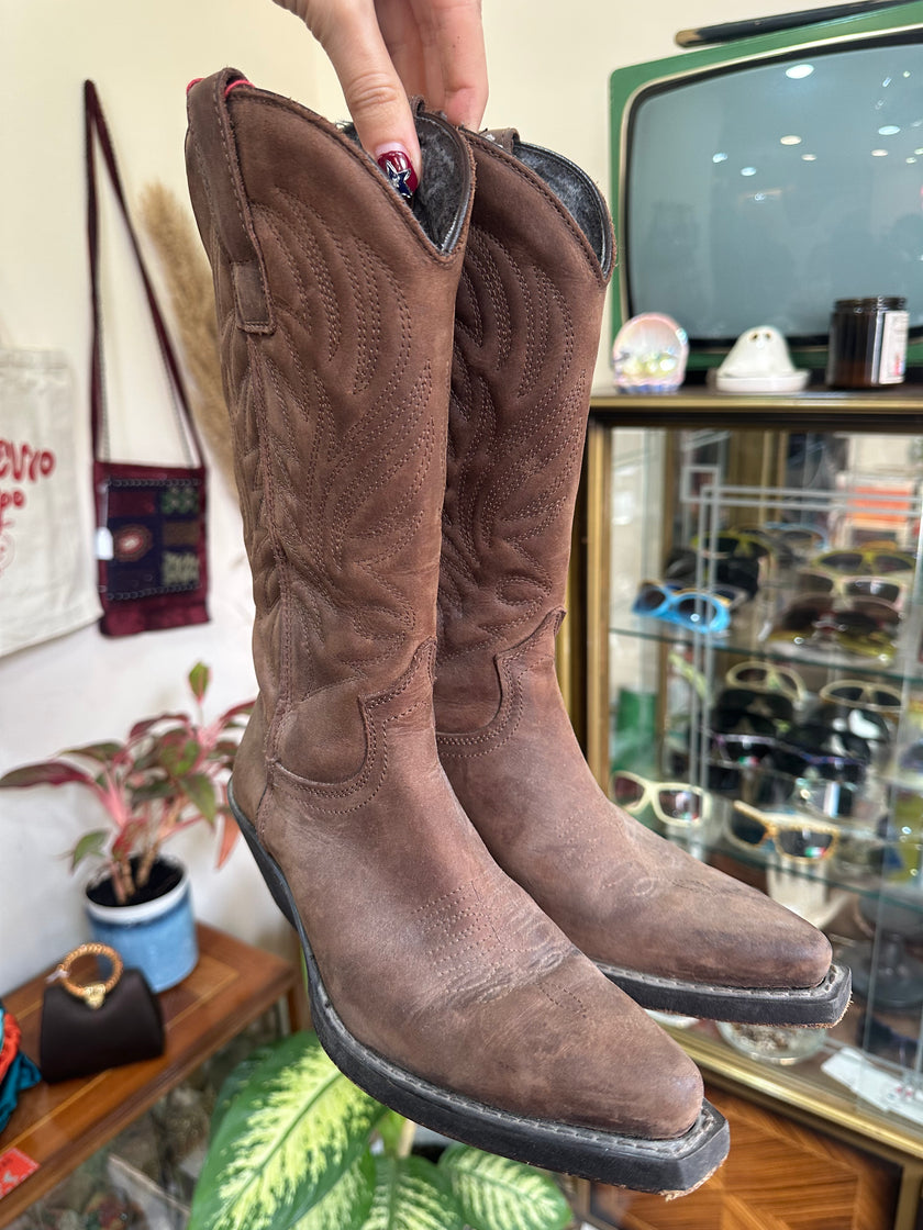 Vintage genuine leather cowboy boots (35)