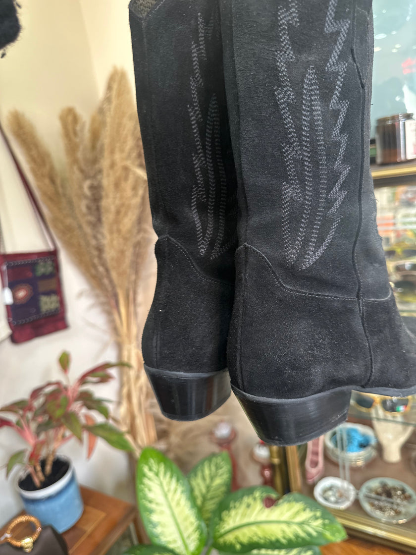 Italian vintage suede western style boots (37)
