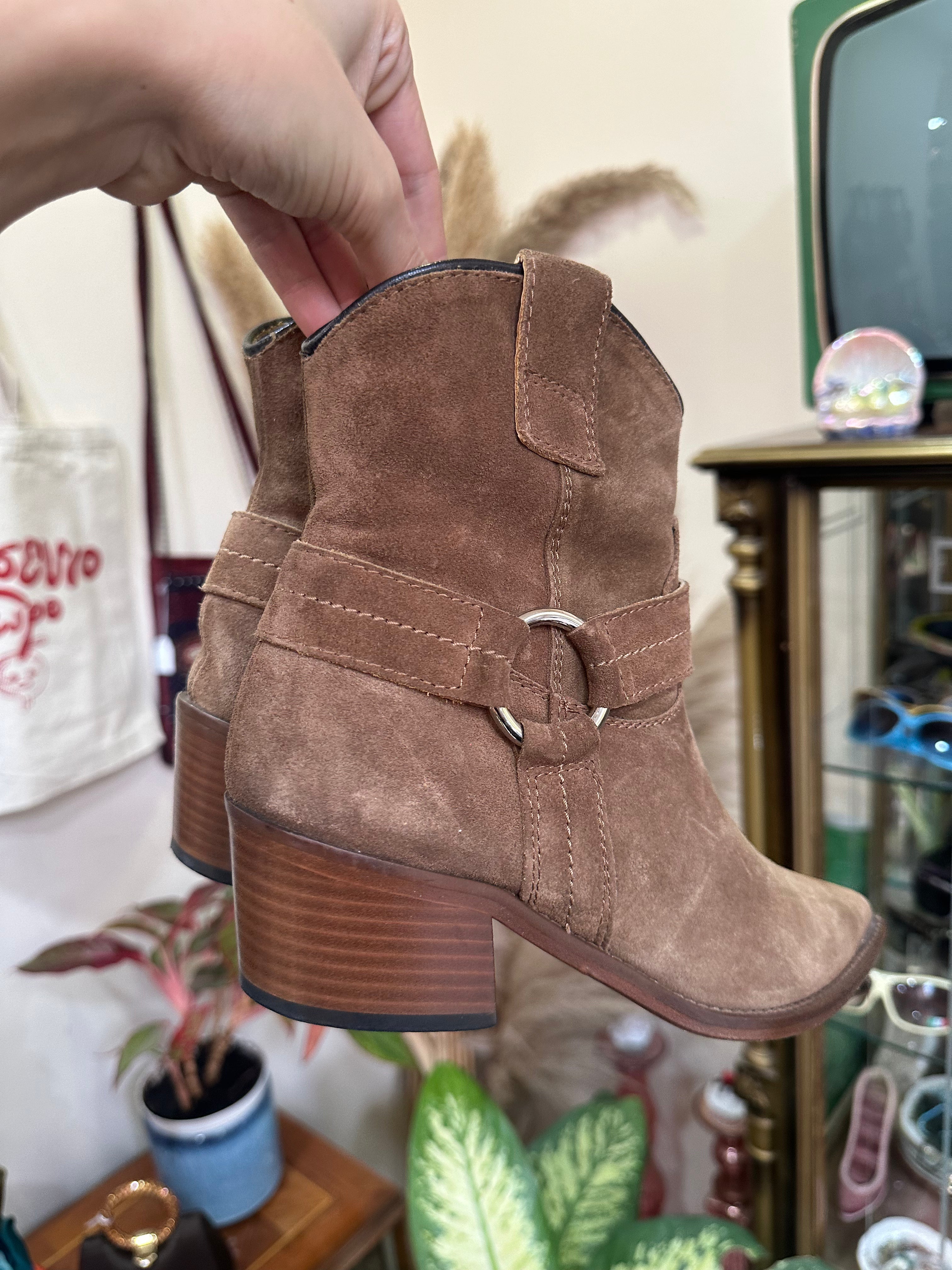 Taupe Suede Ankle Boots with Block Heel and Ring Detail (Made in Italy) (36)