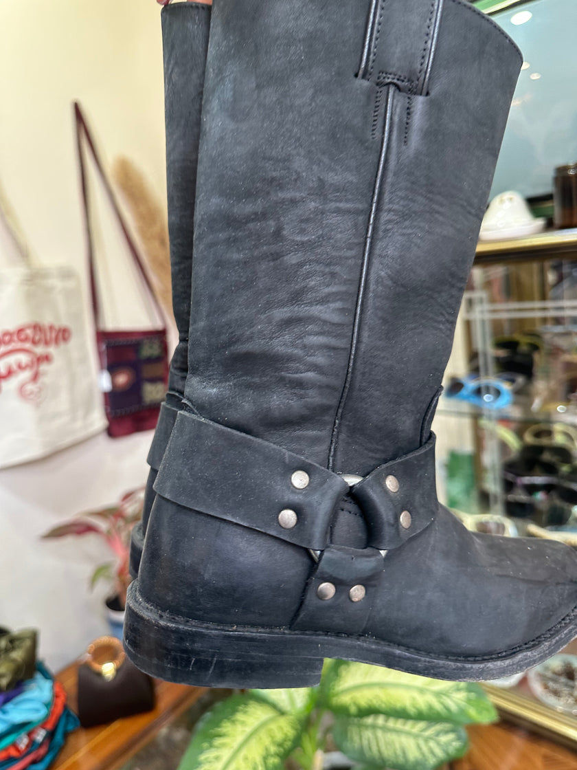 Sancho Black Leather Mid-Calf Engineer Boots with Harness Strap (32)