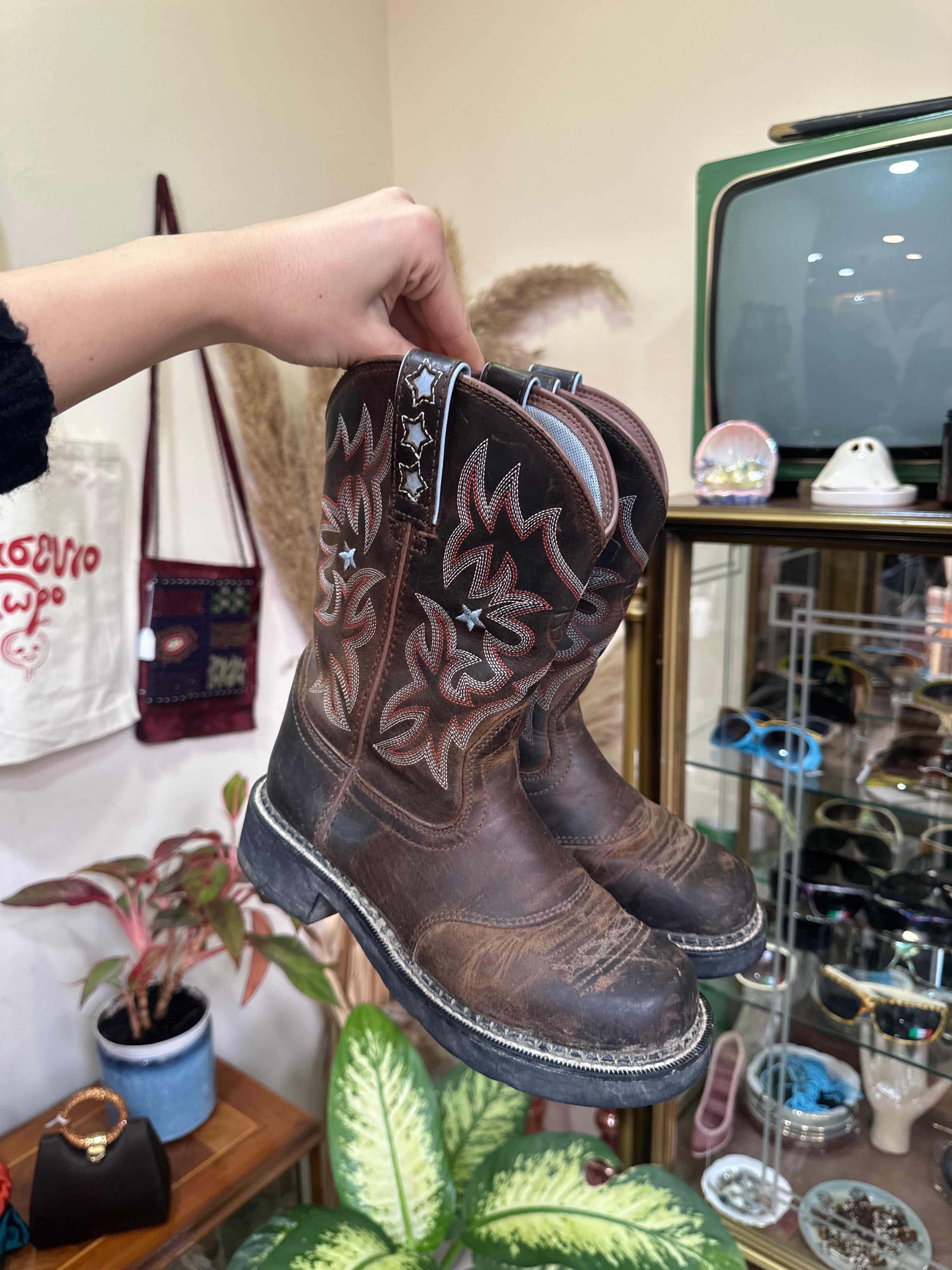 Ariat Brown Leather Western Cowboy Boots with Star Stitching (36,5)