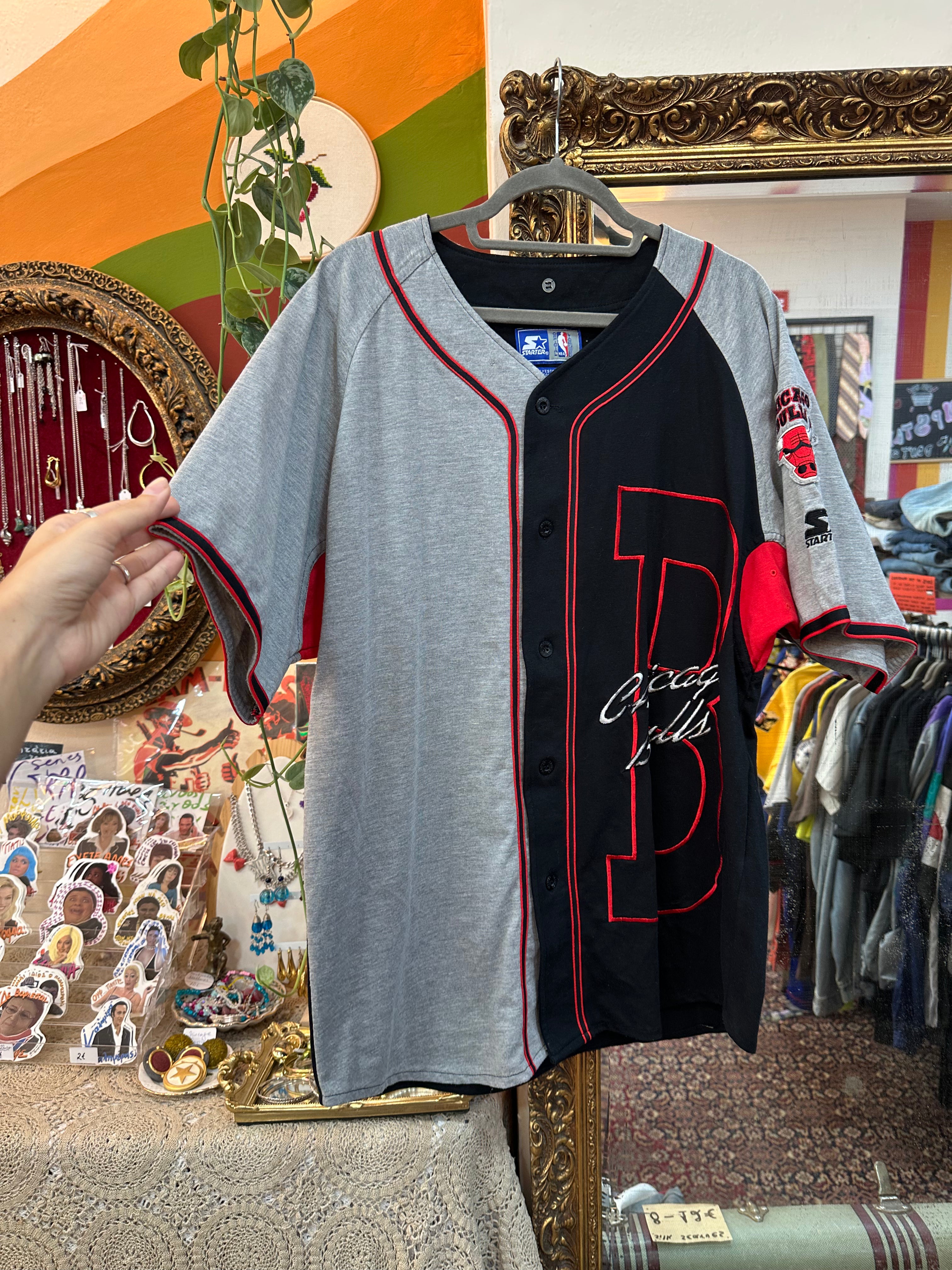 Vintage 90s Starter Chicago Bulls Men's Baseball Jersey (L)