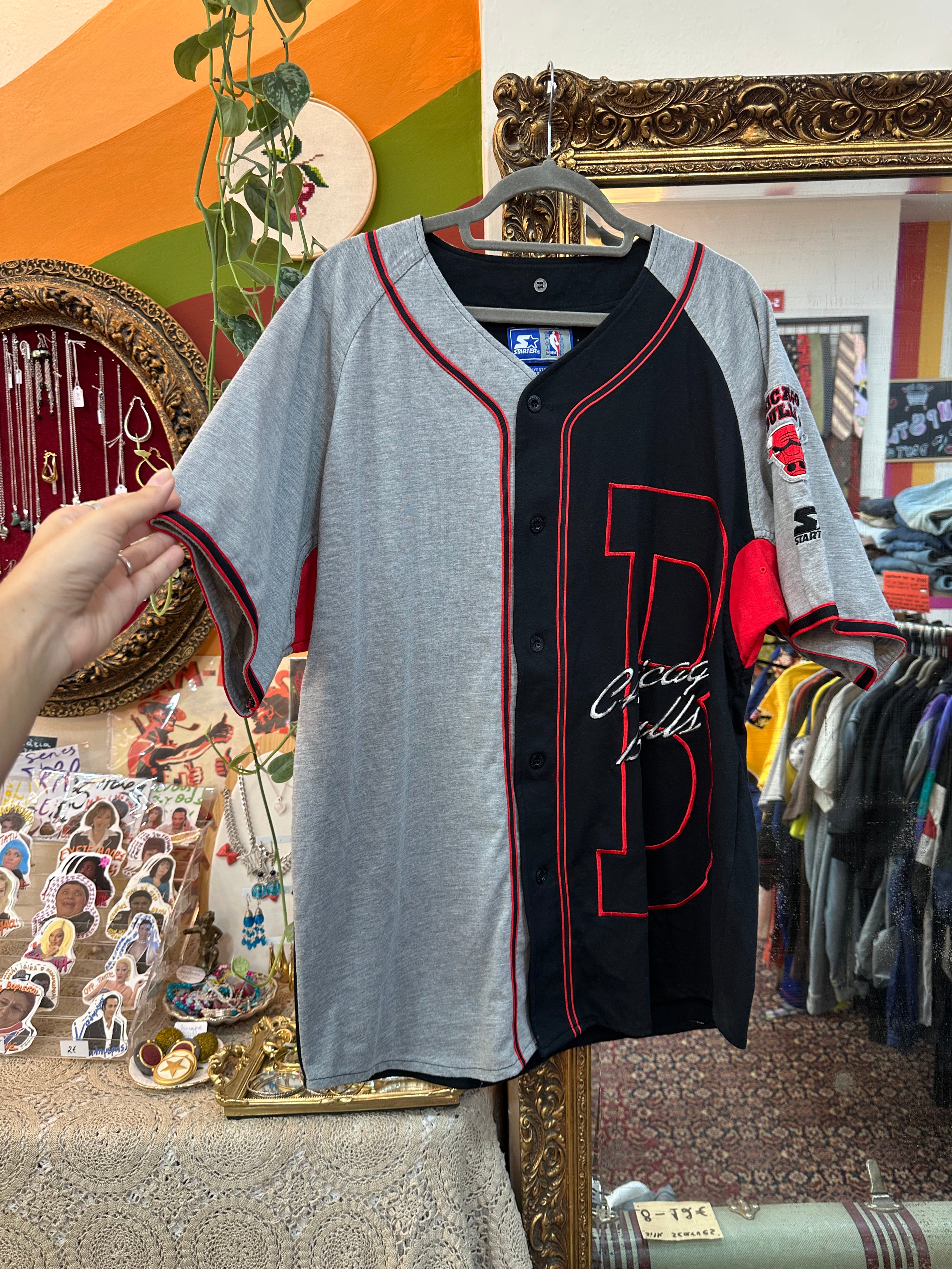 Vintage 90s Starter Chicago Bulls Men's Baseball Jersey (L)