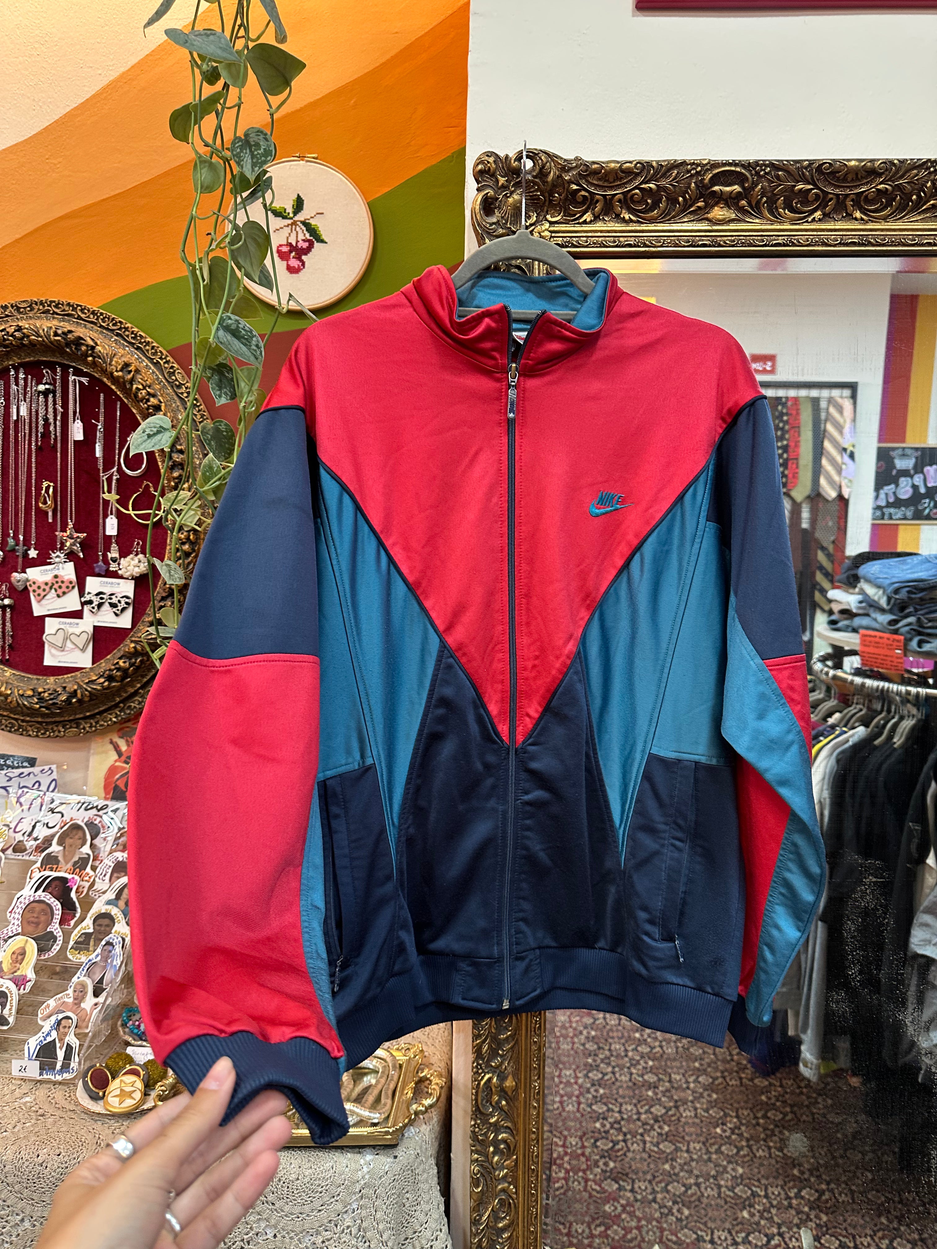 Vintage 90s Nike track jacket (L)