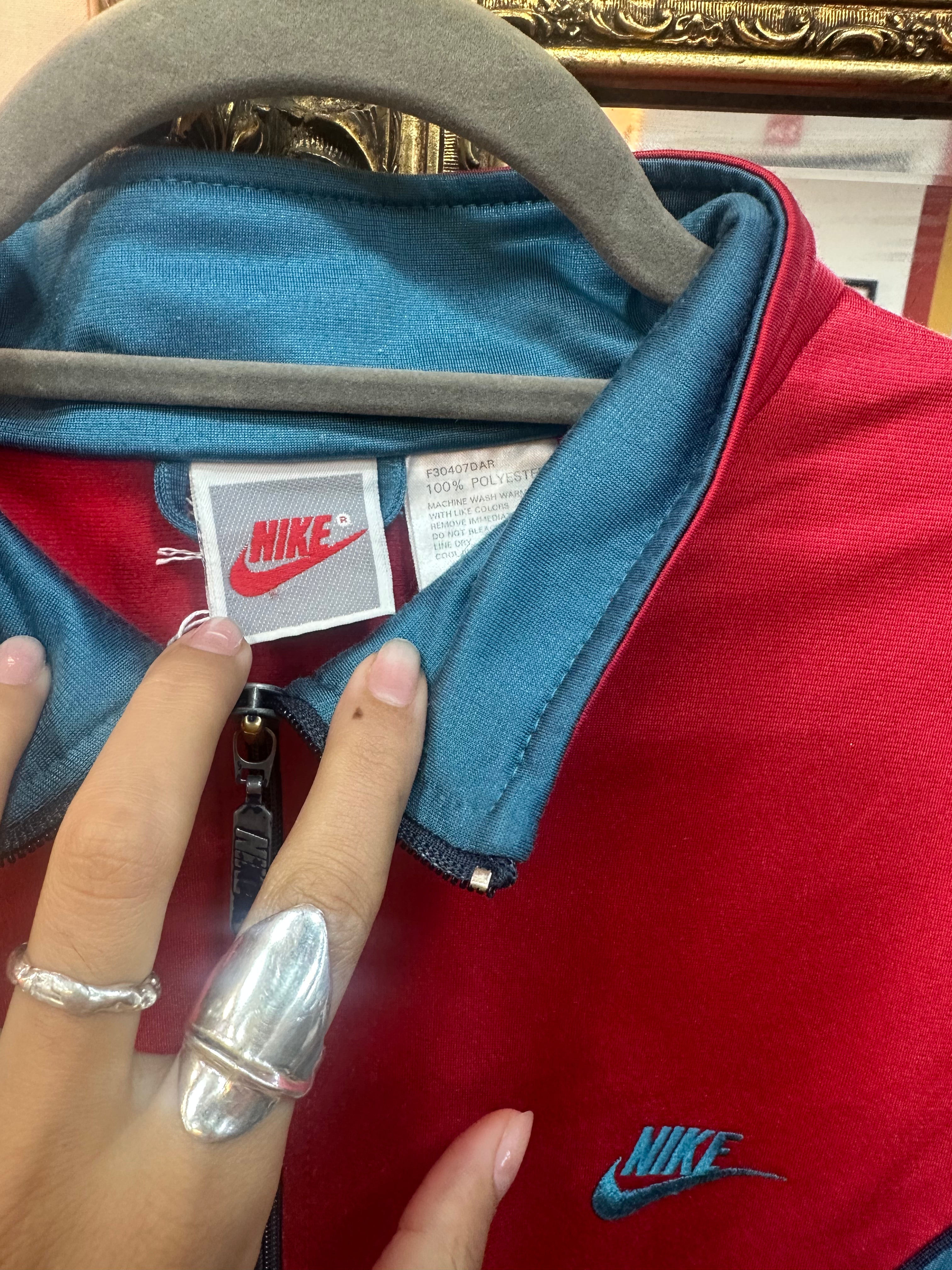 Vintage 90s Nike track jacket (L)