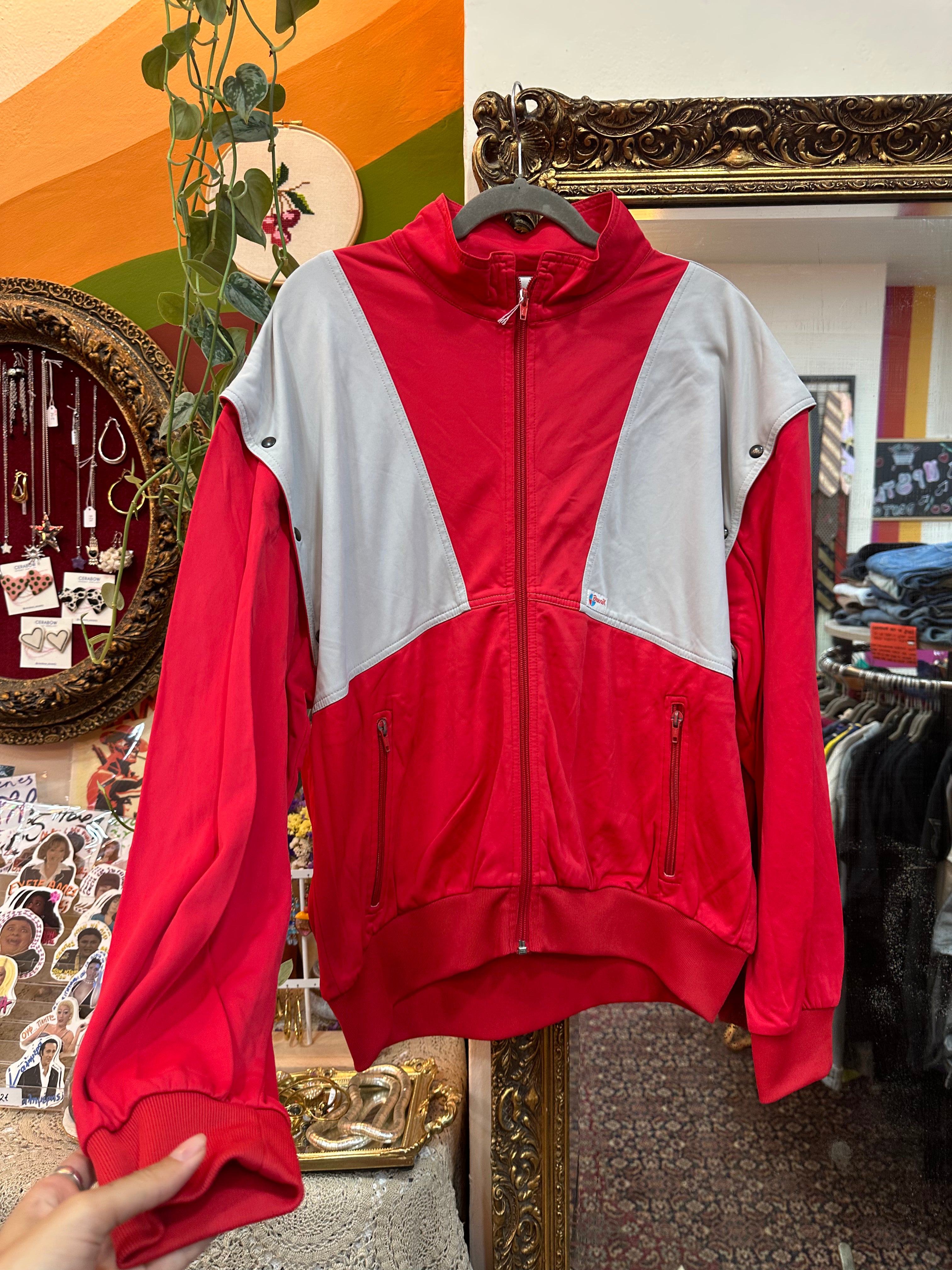 Vintage Brunik track jacket with detachable sleeves (M)