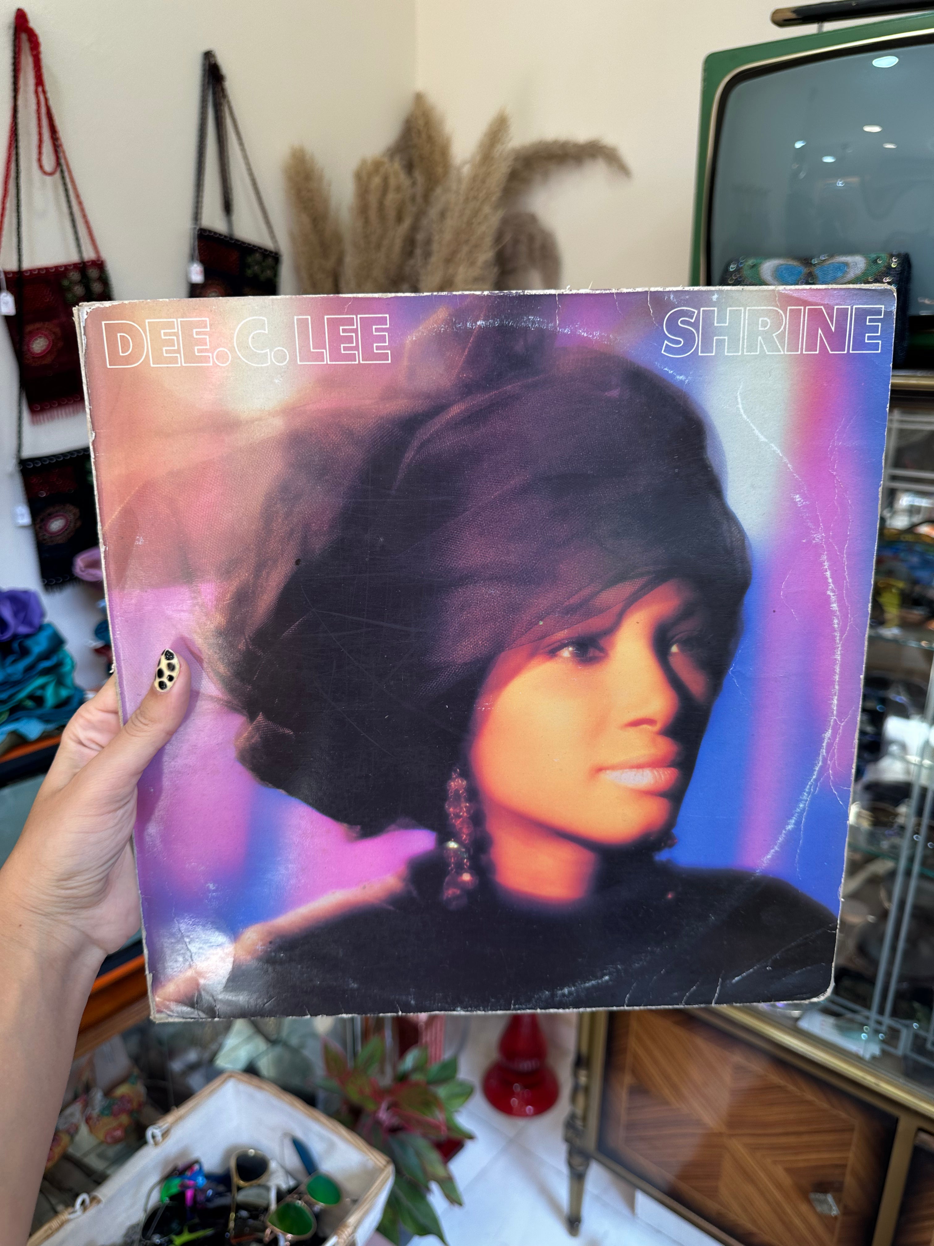 DEE.C.LEE Shrine
