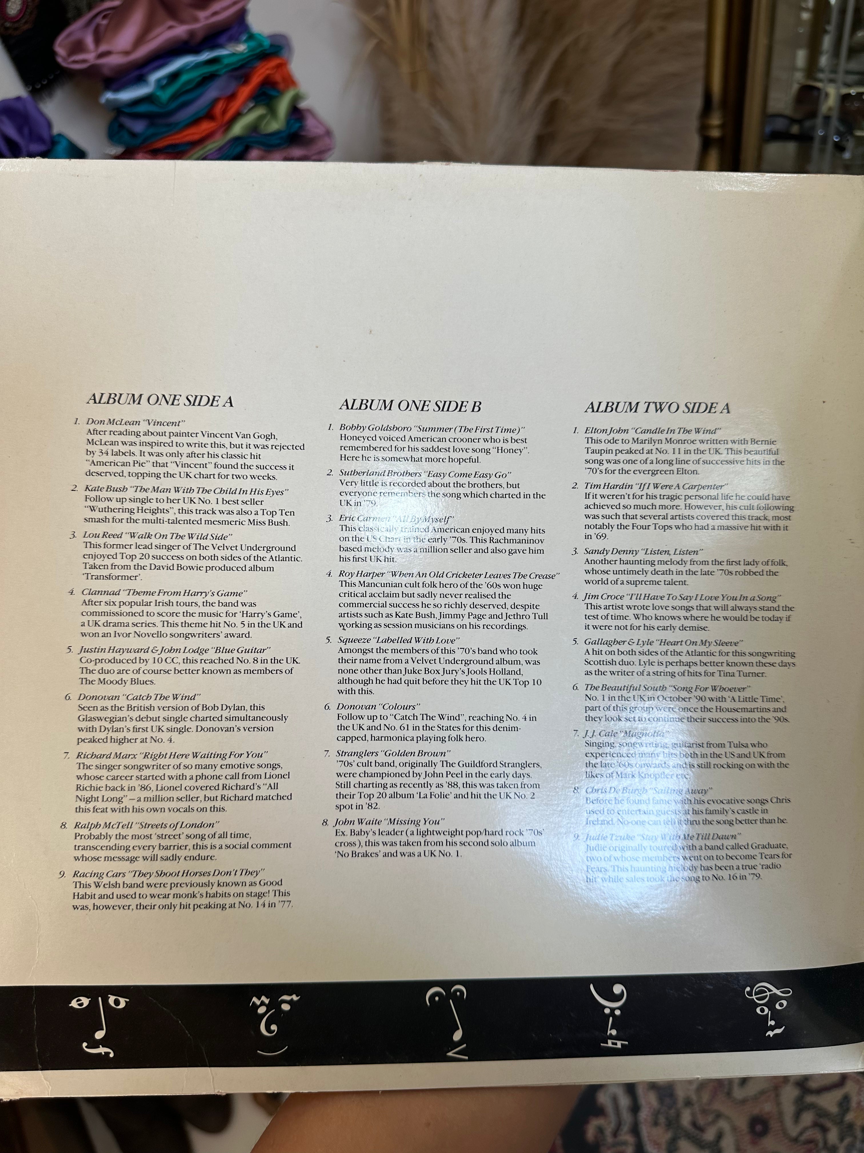 “Tell in thru the song” 50 classic hits (2 records included)