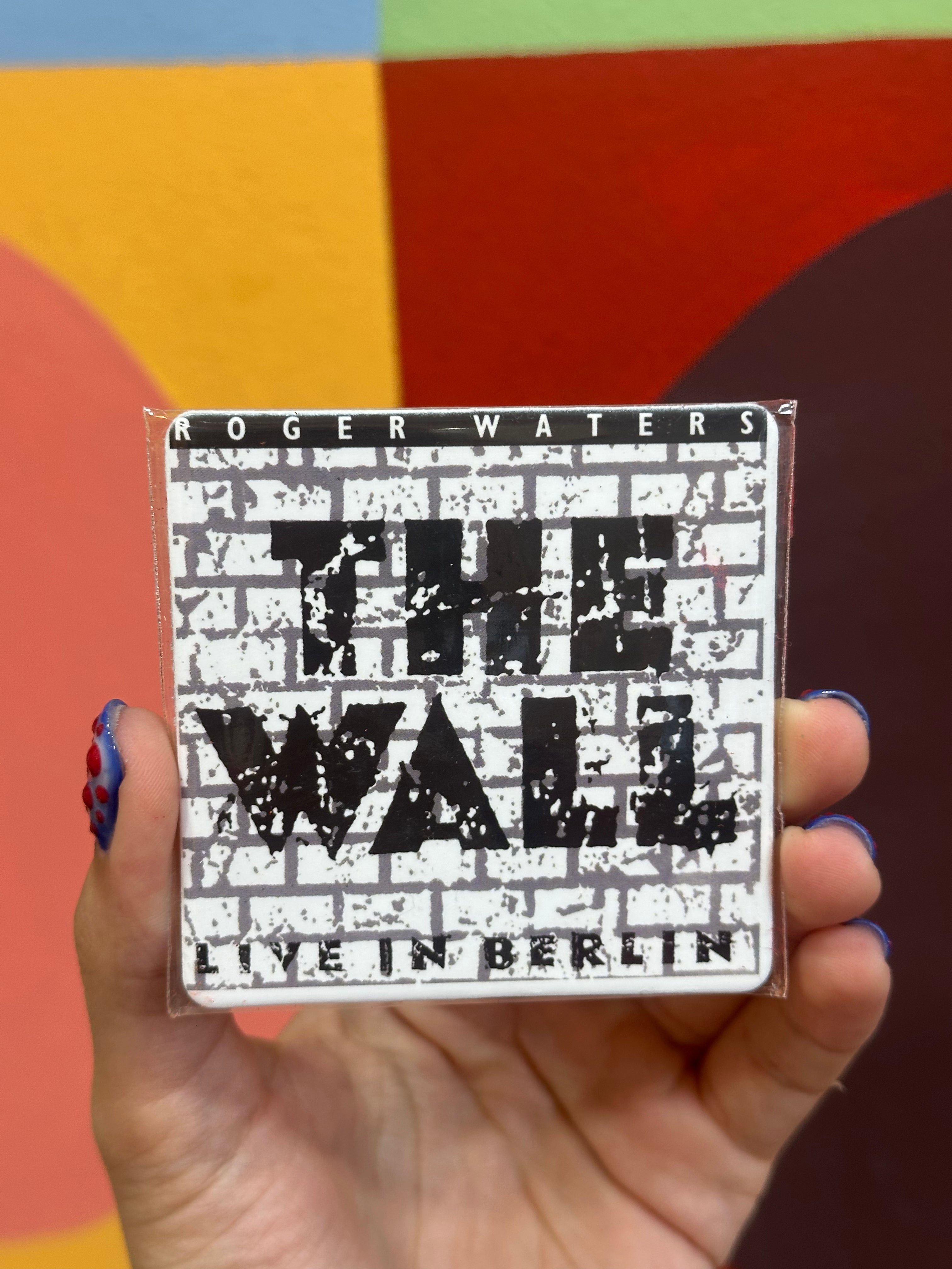 Rogger Watters - The wall magnet