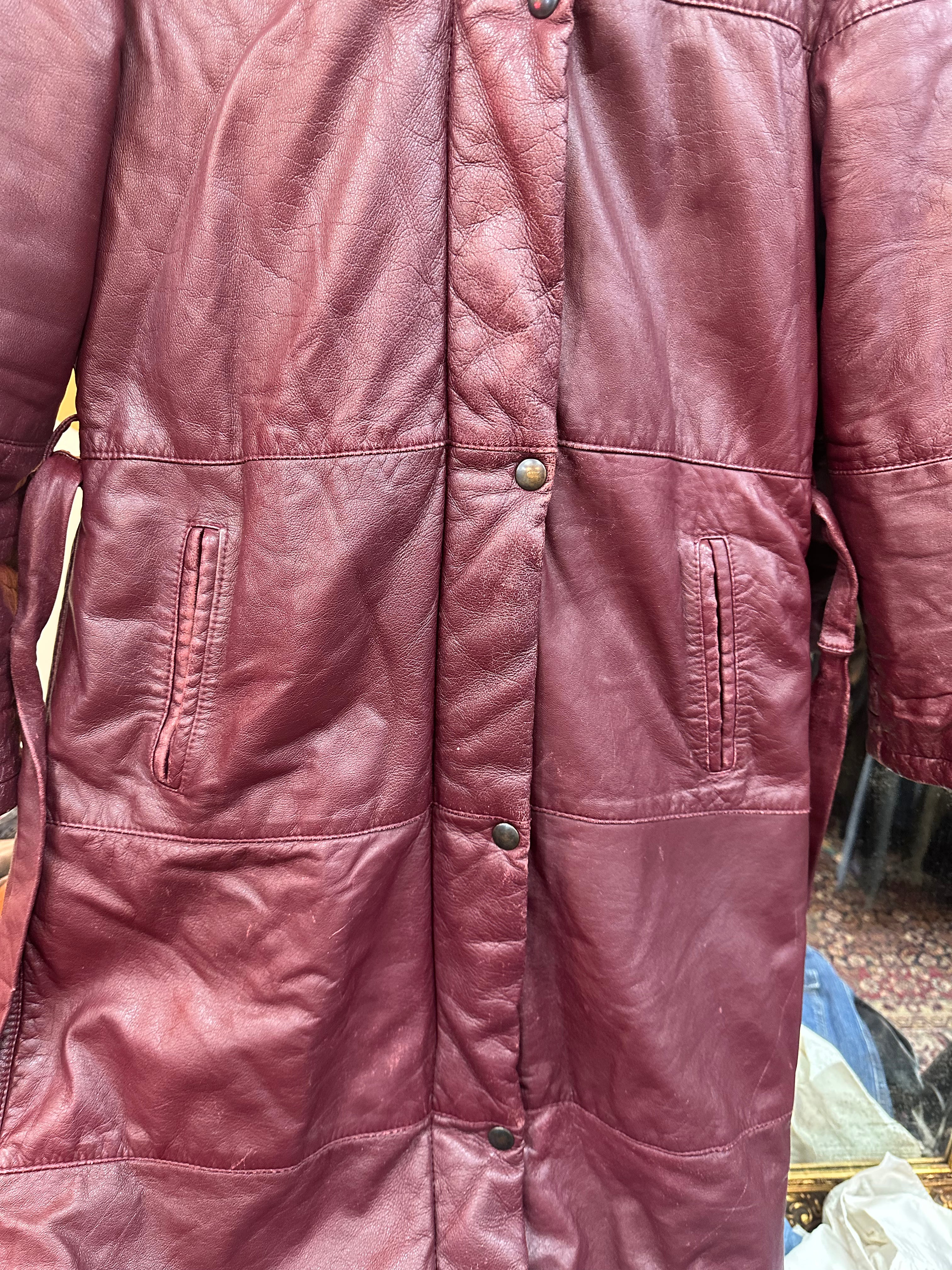 Vintage burgundy genuine leather jacket (L)