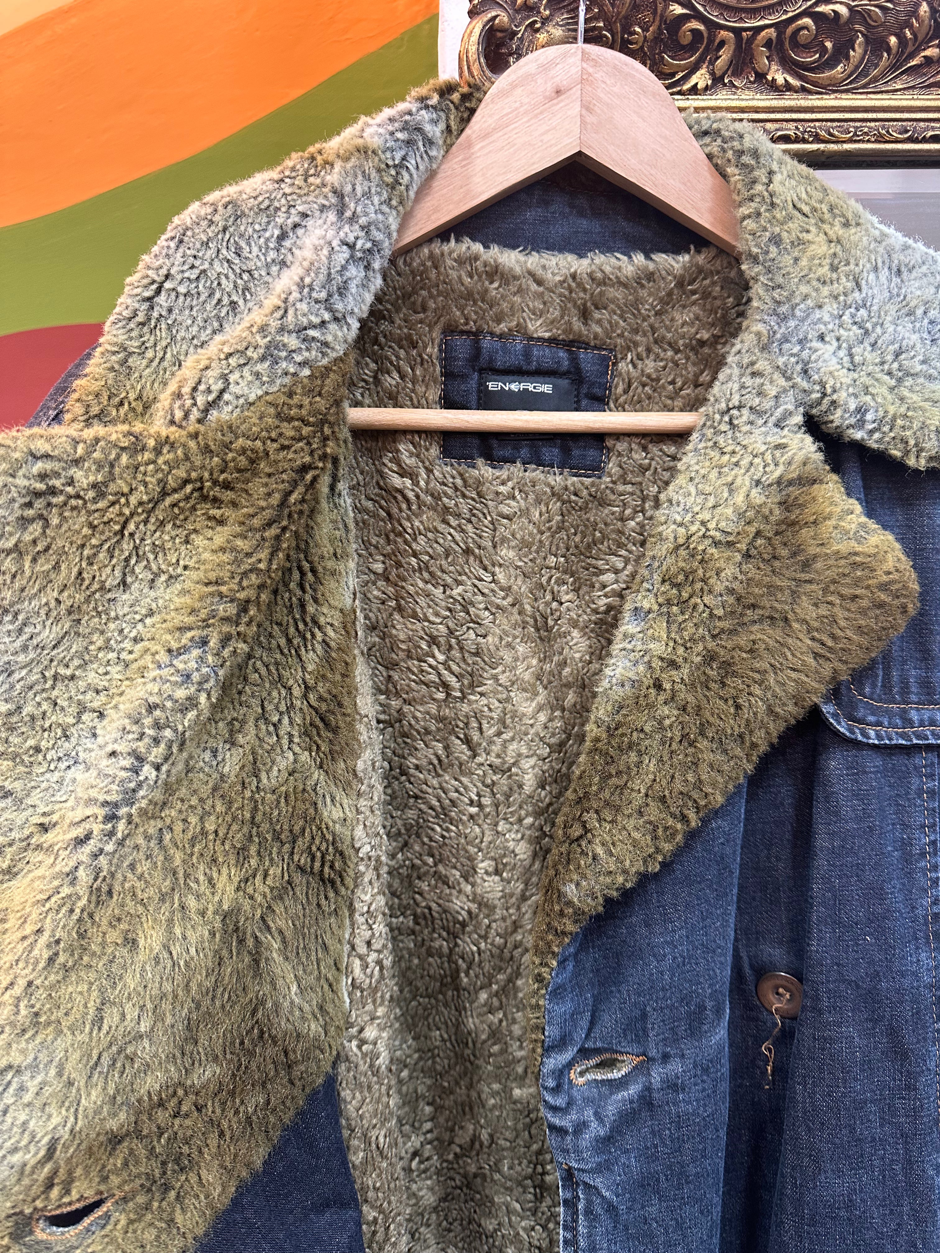 Energie denim jacket with faux fur collar (XL)