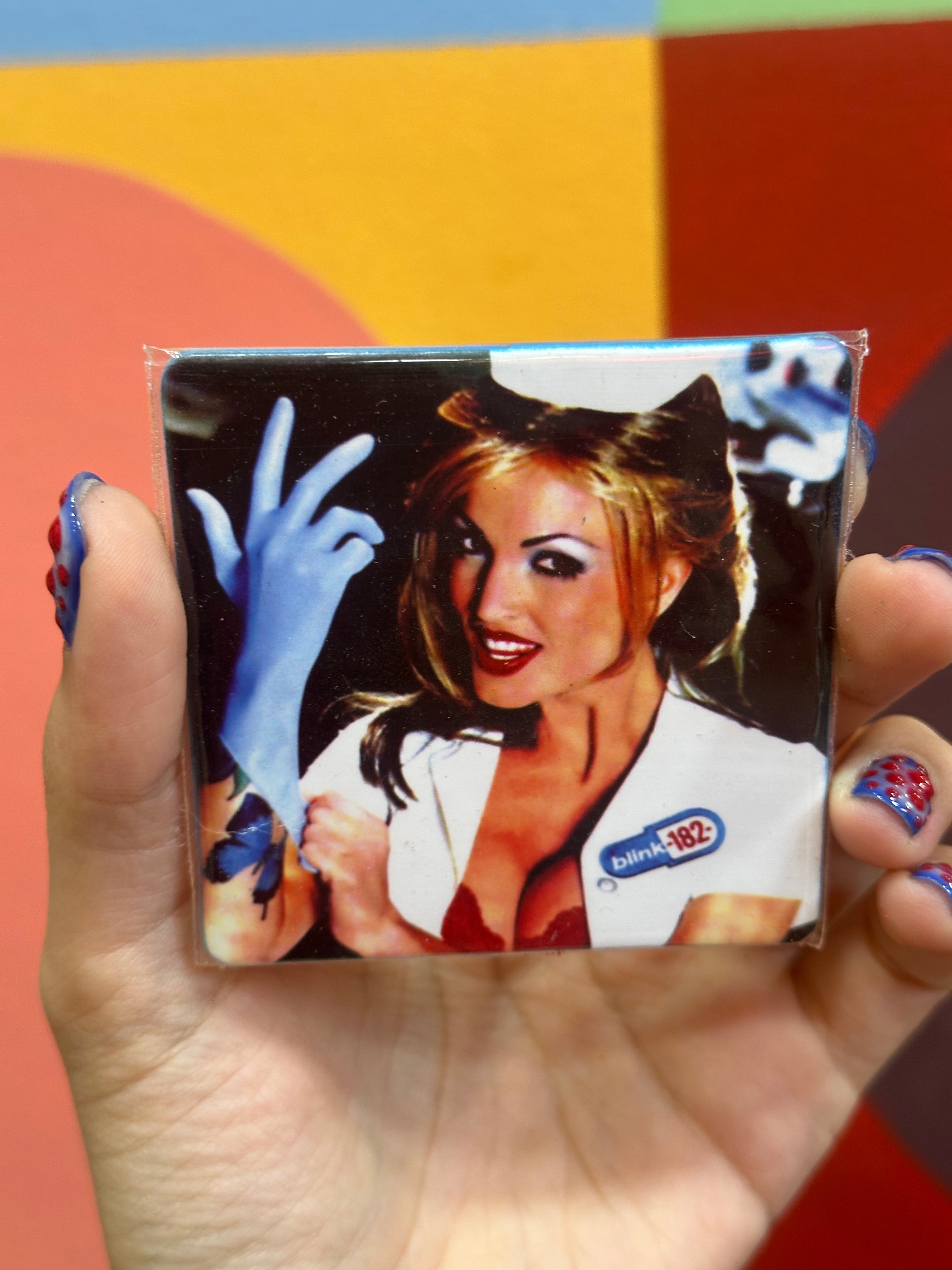 Blink-182 magnet
