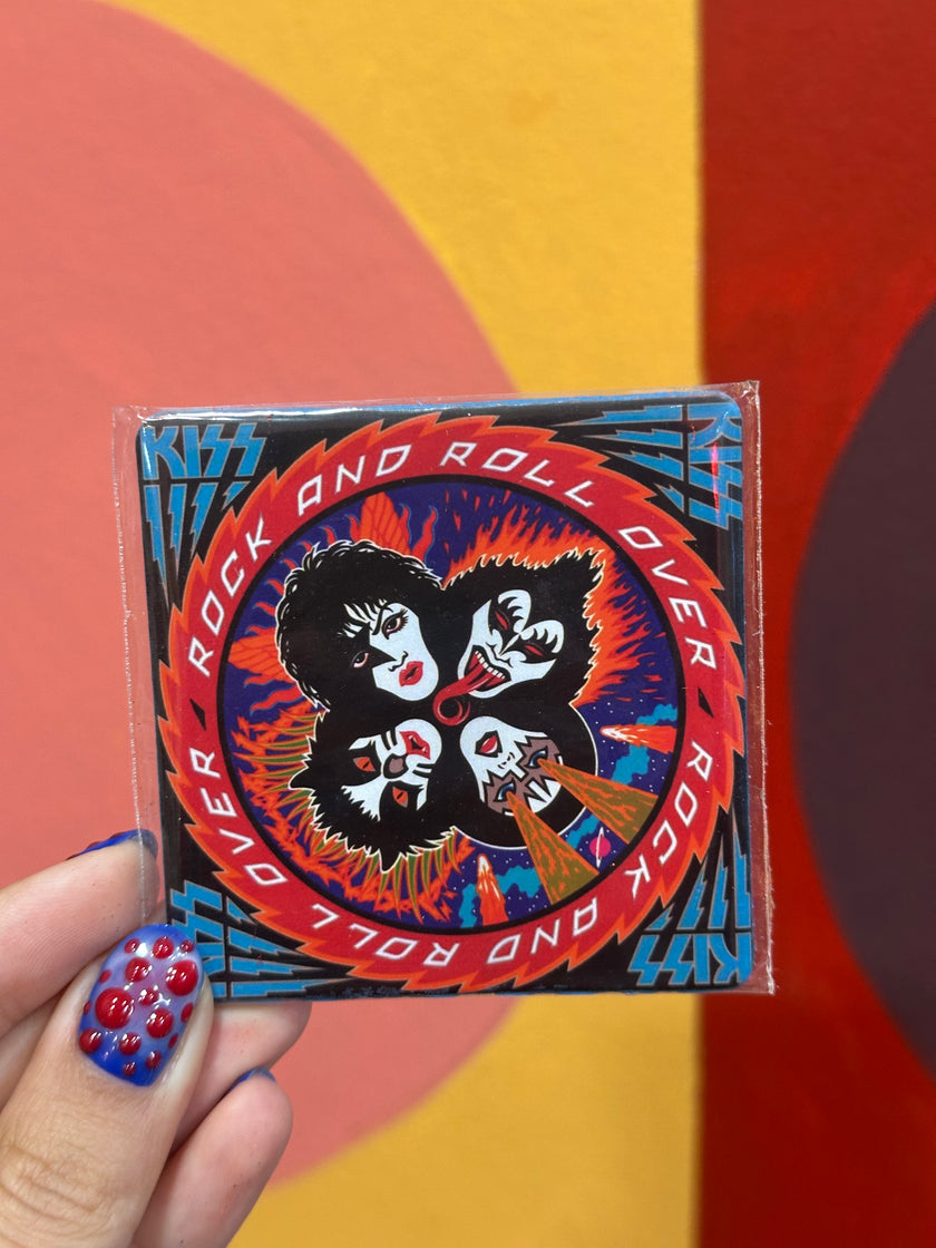KISS magnet