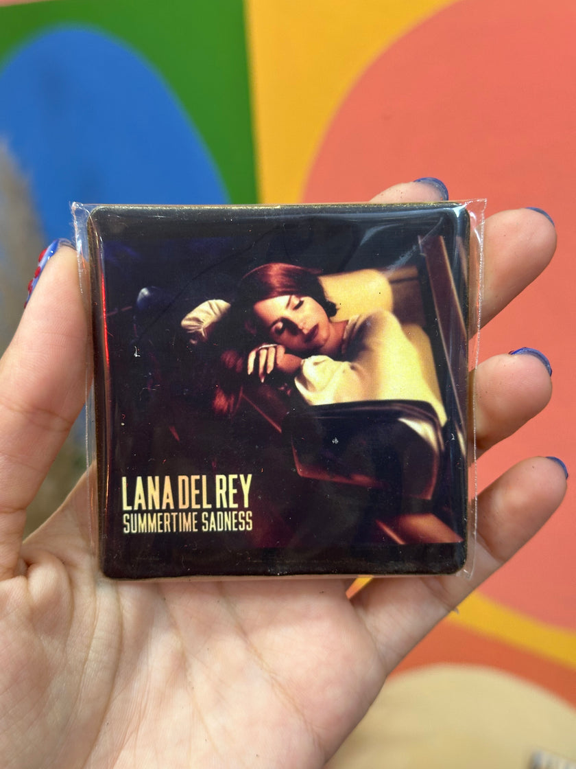 Lana del Rey magnet