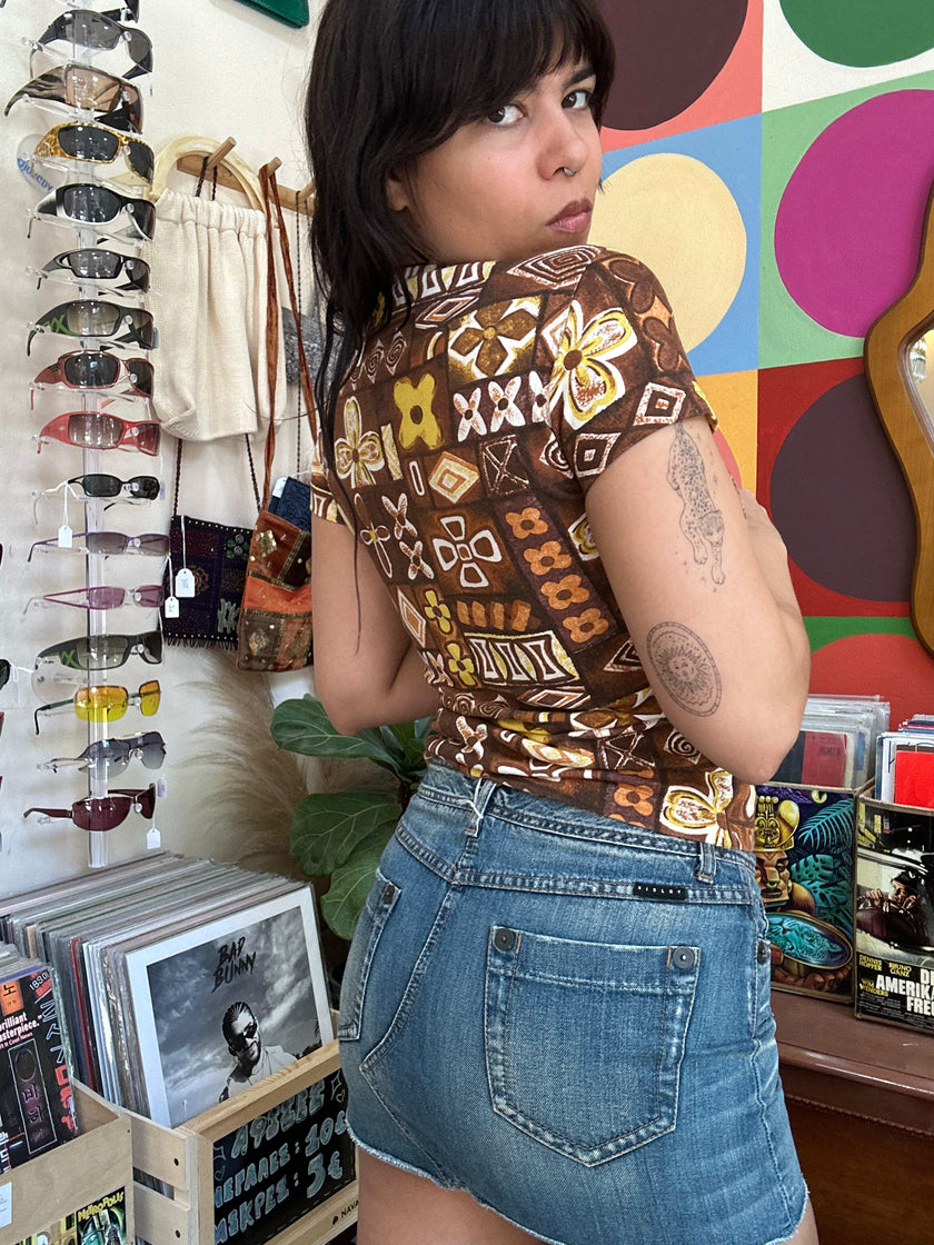 Stunning vintage patterned top (S/M)