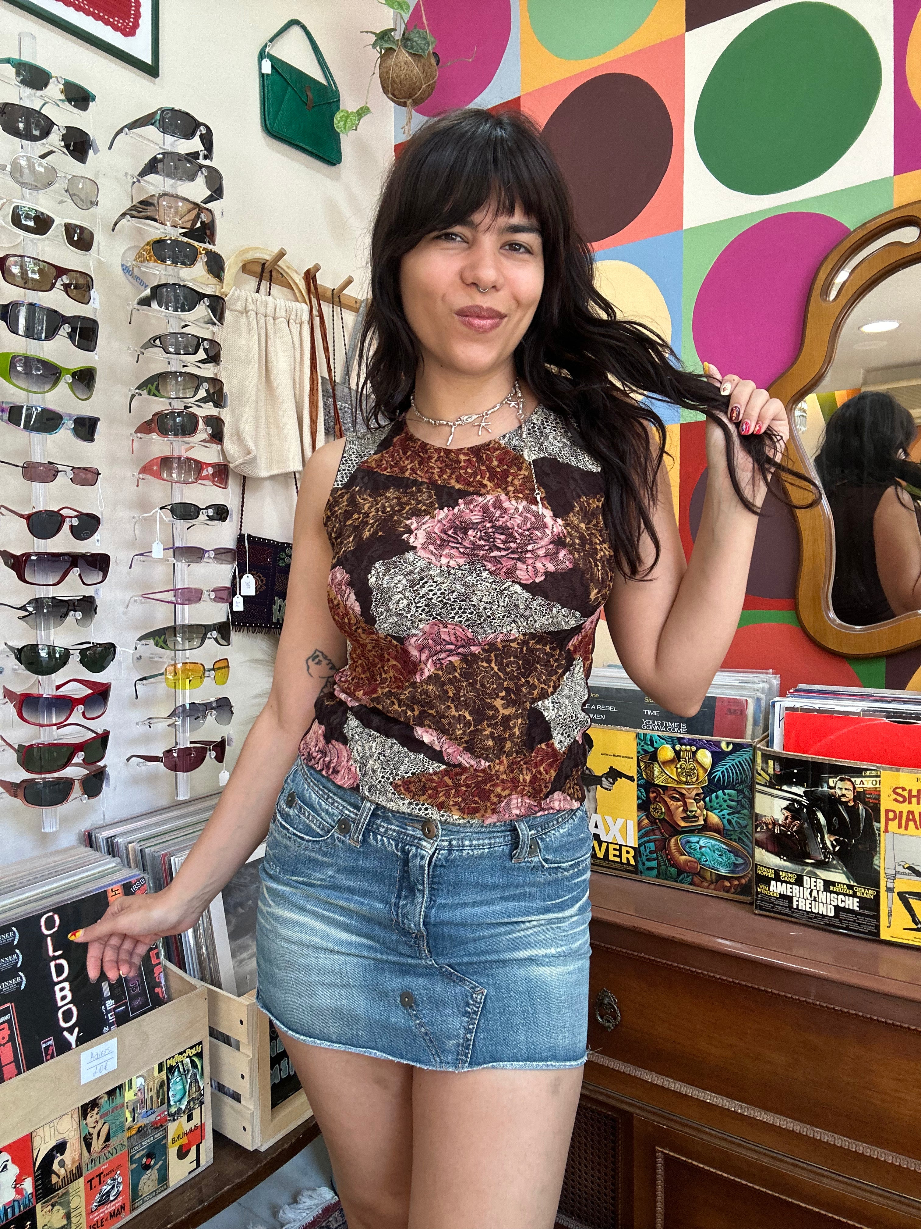 Super cute mesh top (S/L)
