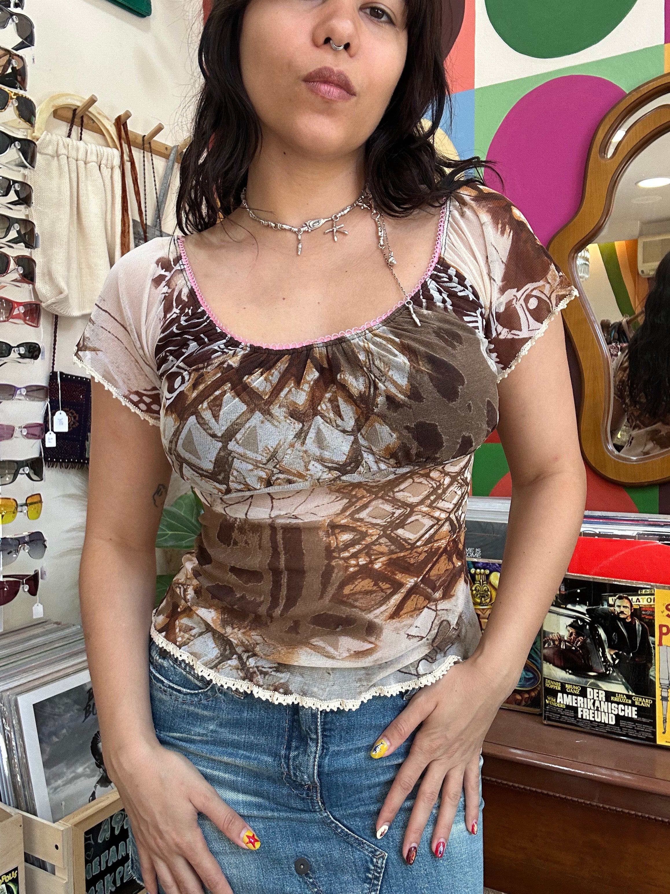 Super cute mesh top (S/M)