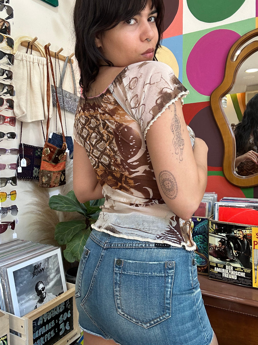 Super cute mesh top (S/M)