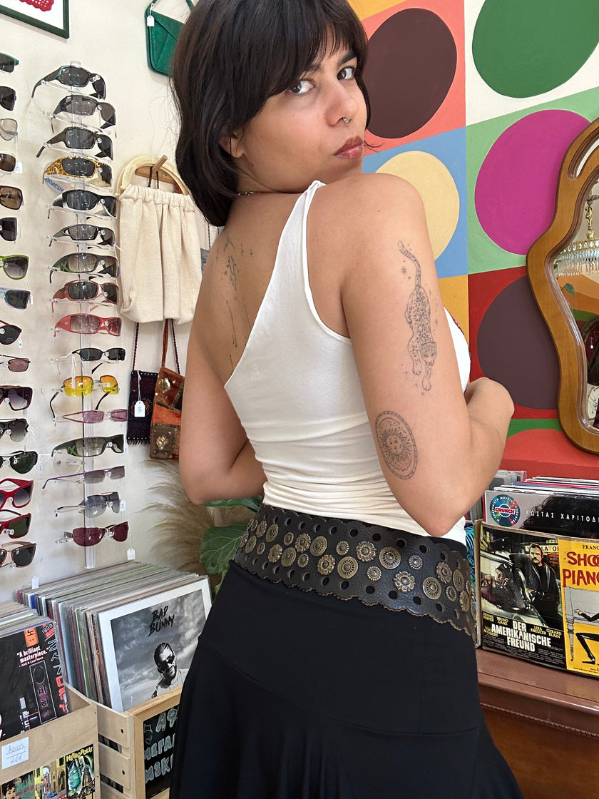 Super cute one shoulder top (M/L)
