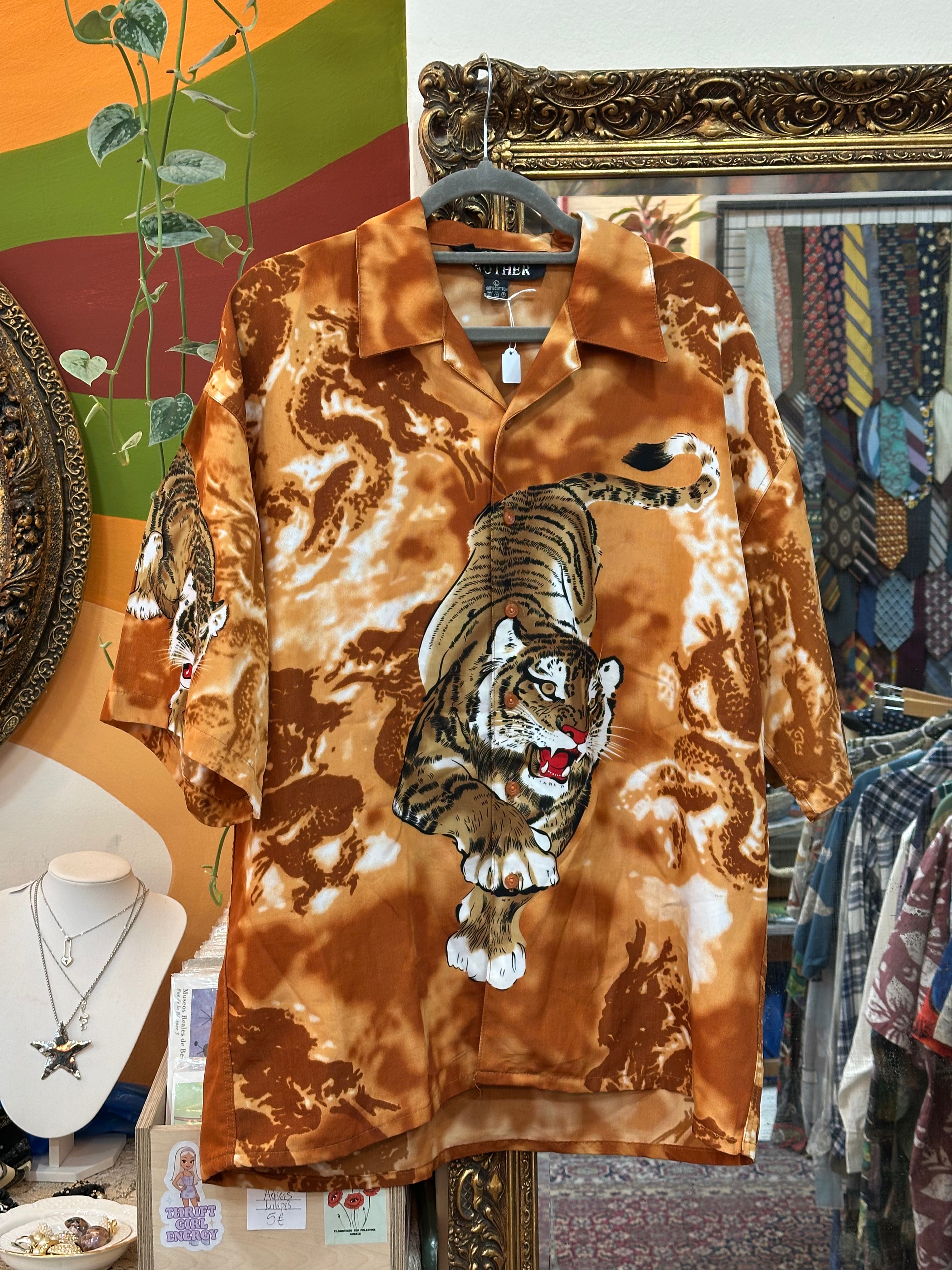 Y2K Orange Tiger Japanese Anime Shirt (M)
