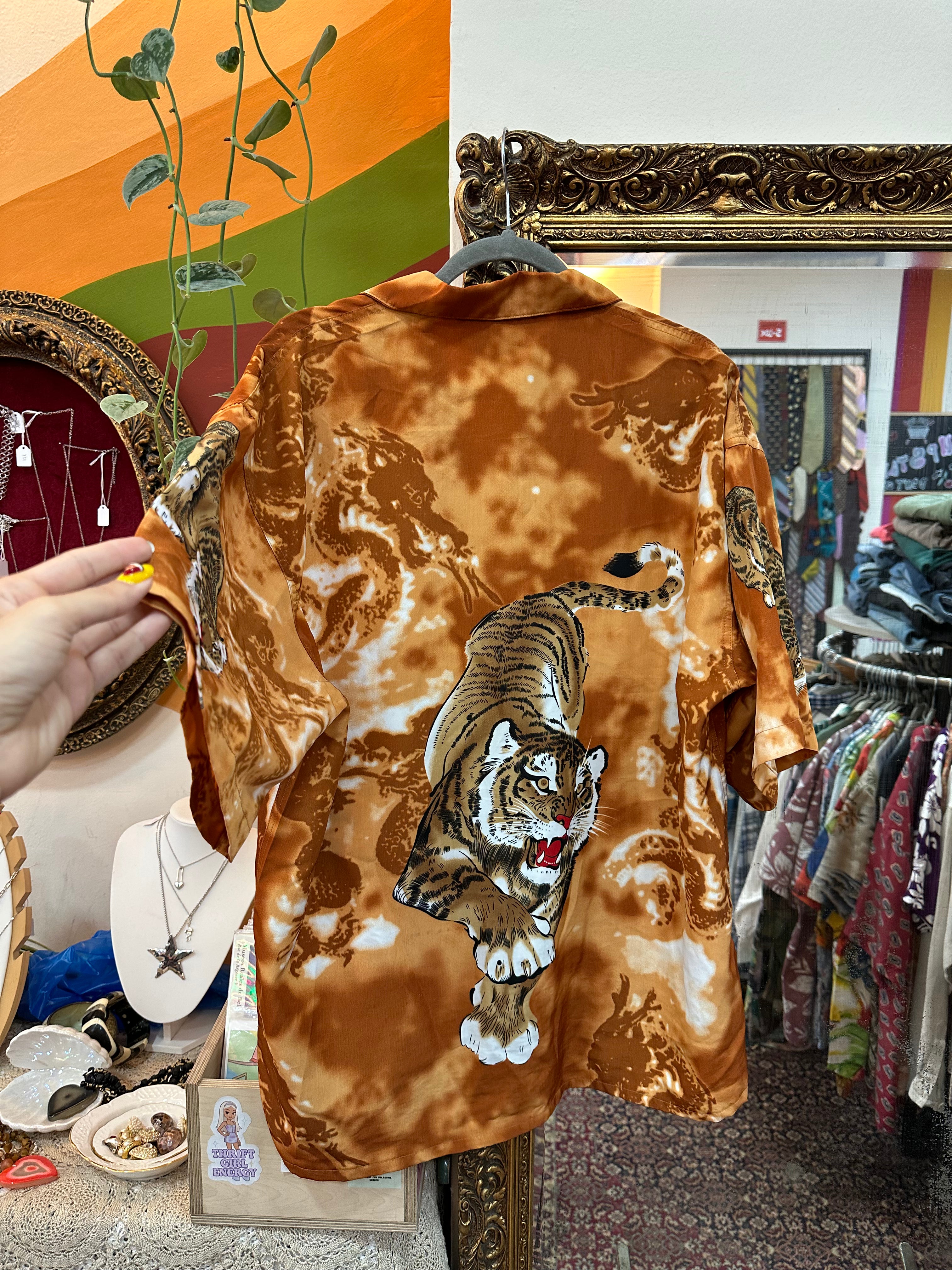 Y2K Orange Tiger Japanese Anime Shirt (M)