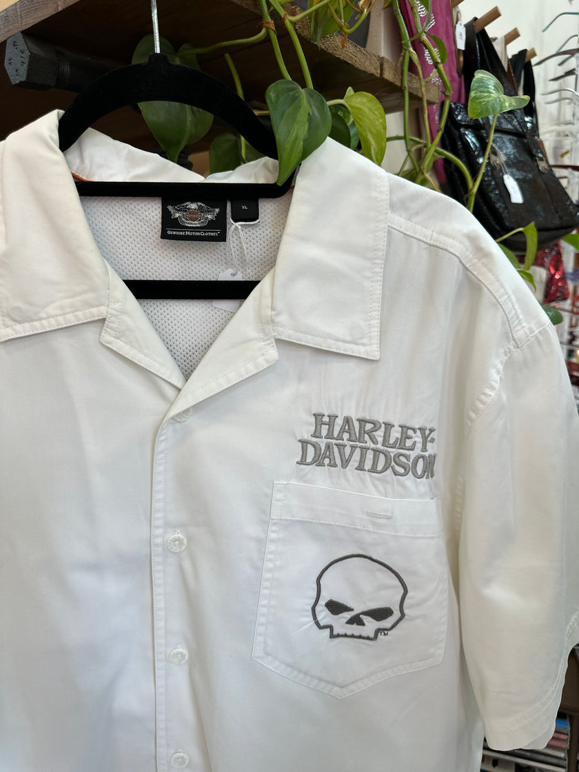 NOS Harley Davidson Mens White Short Sleeve Skull Shirt (XL)