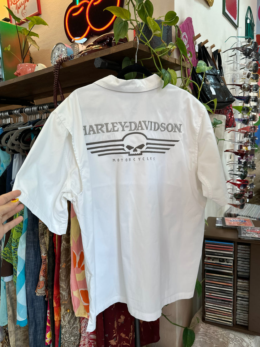 NOS Harley Davidson Mens White Short Sleeve Skull Shirt (XL)