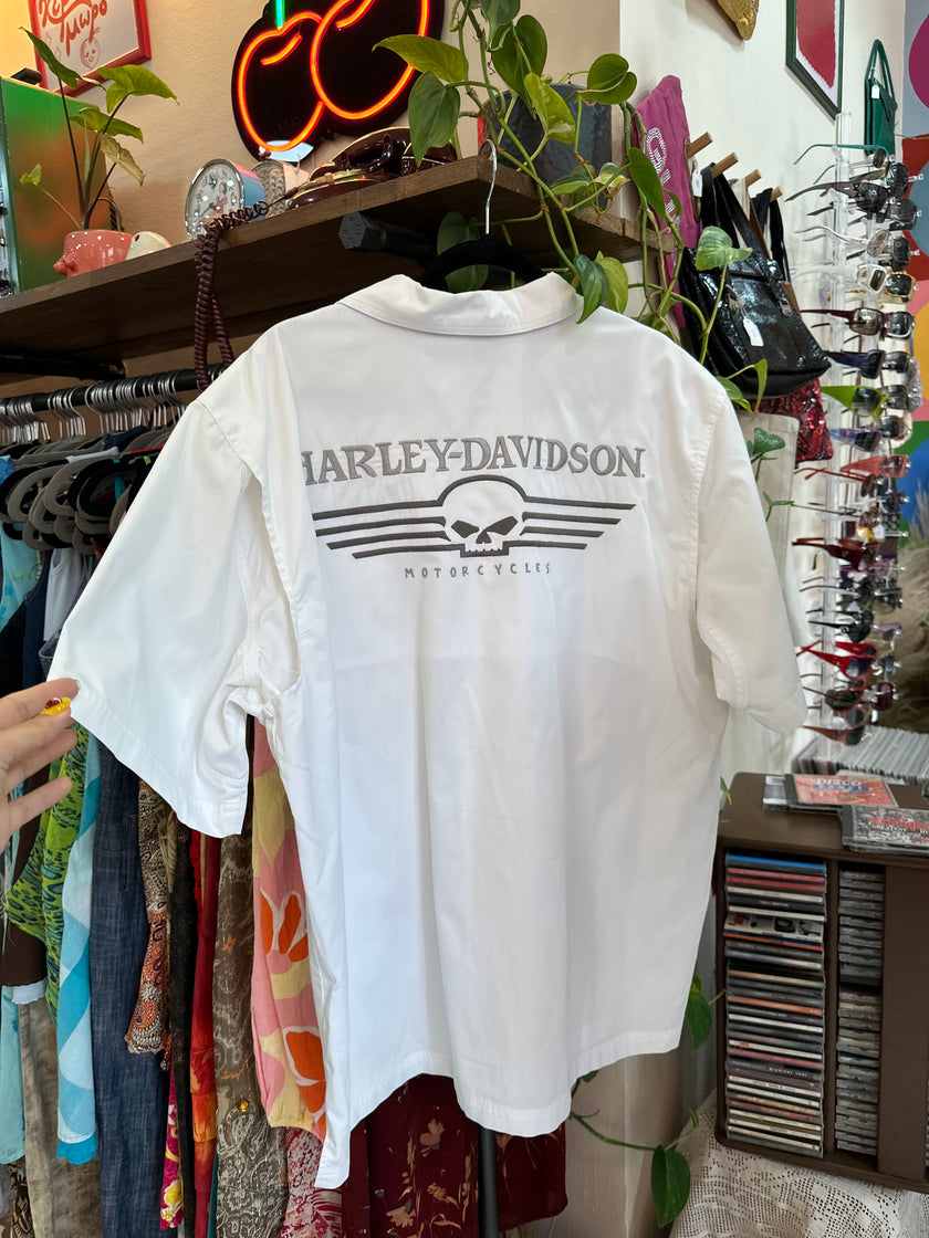 NOS Harley Davidson Mens White Short Sleeve Skull Shirt (XL)