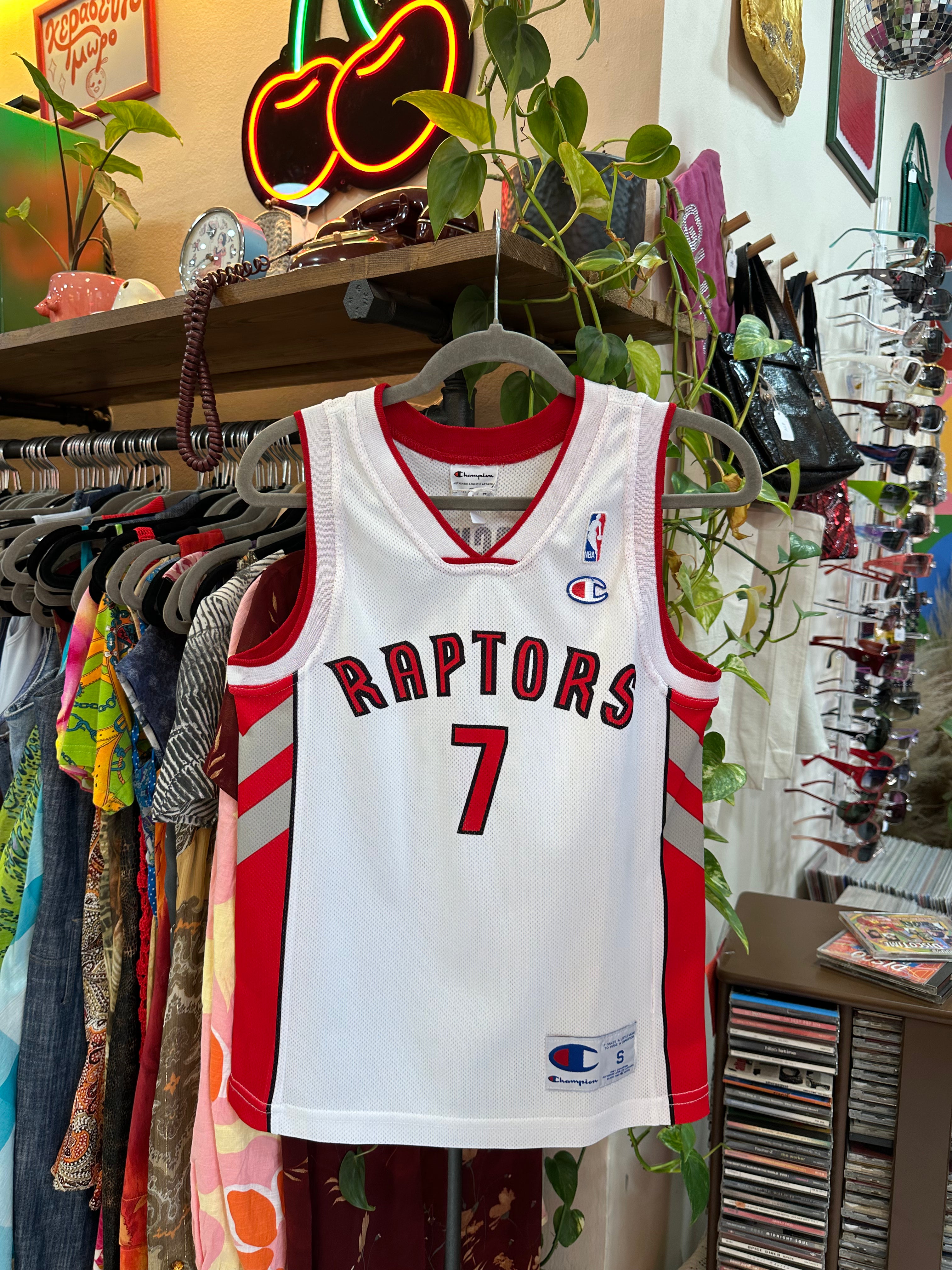 Vintage 90s Raptors Bargnani jersey (S)