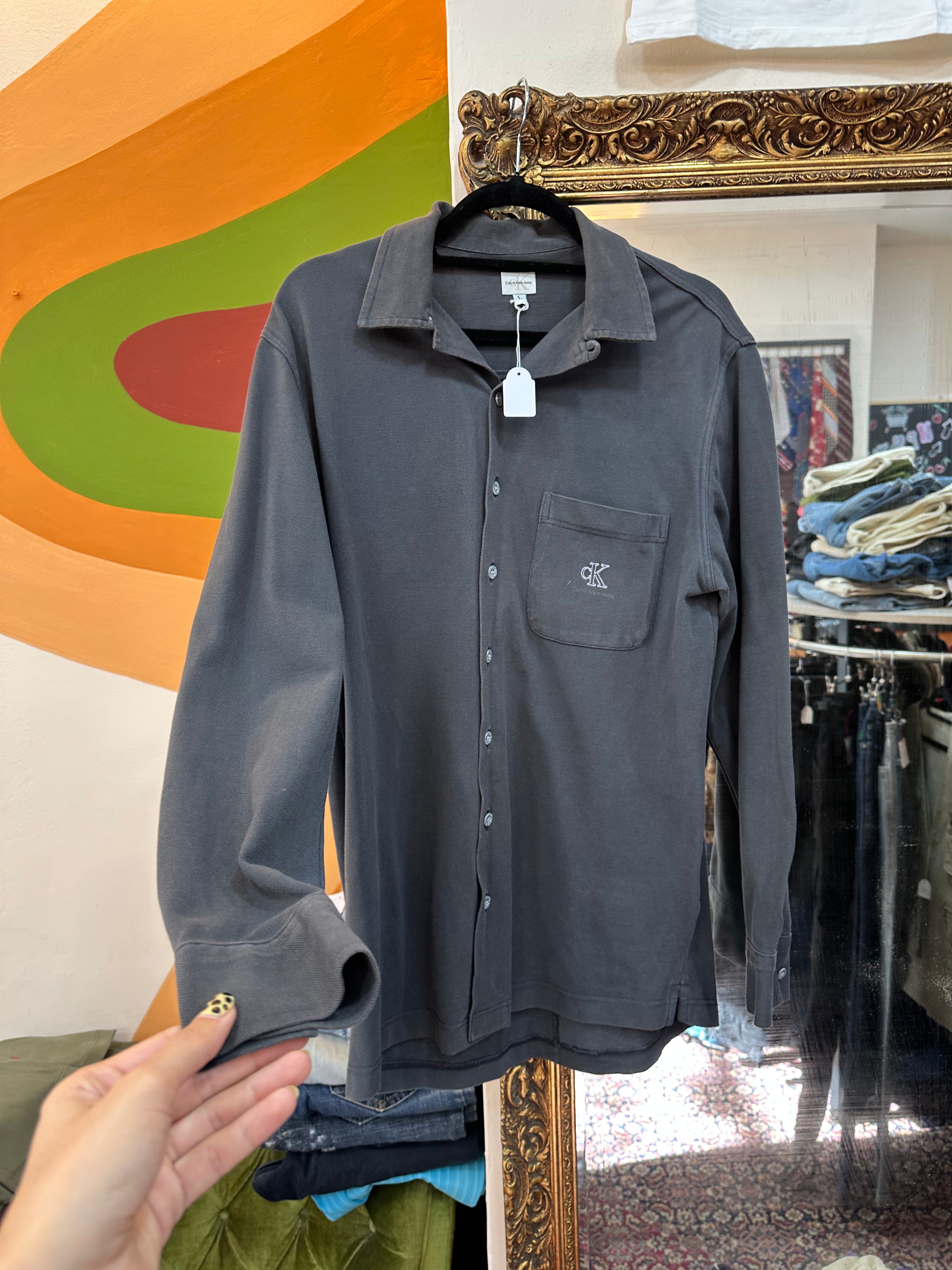 Calvin Klein men's dark grey shirt (L)