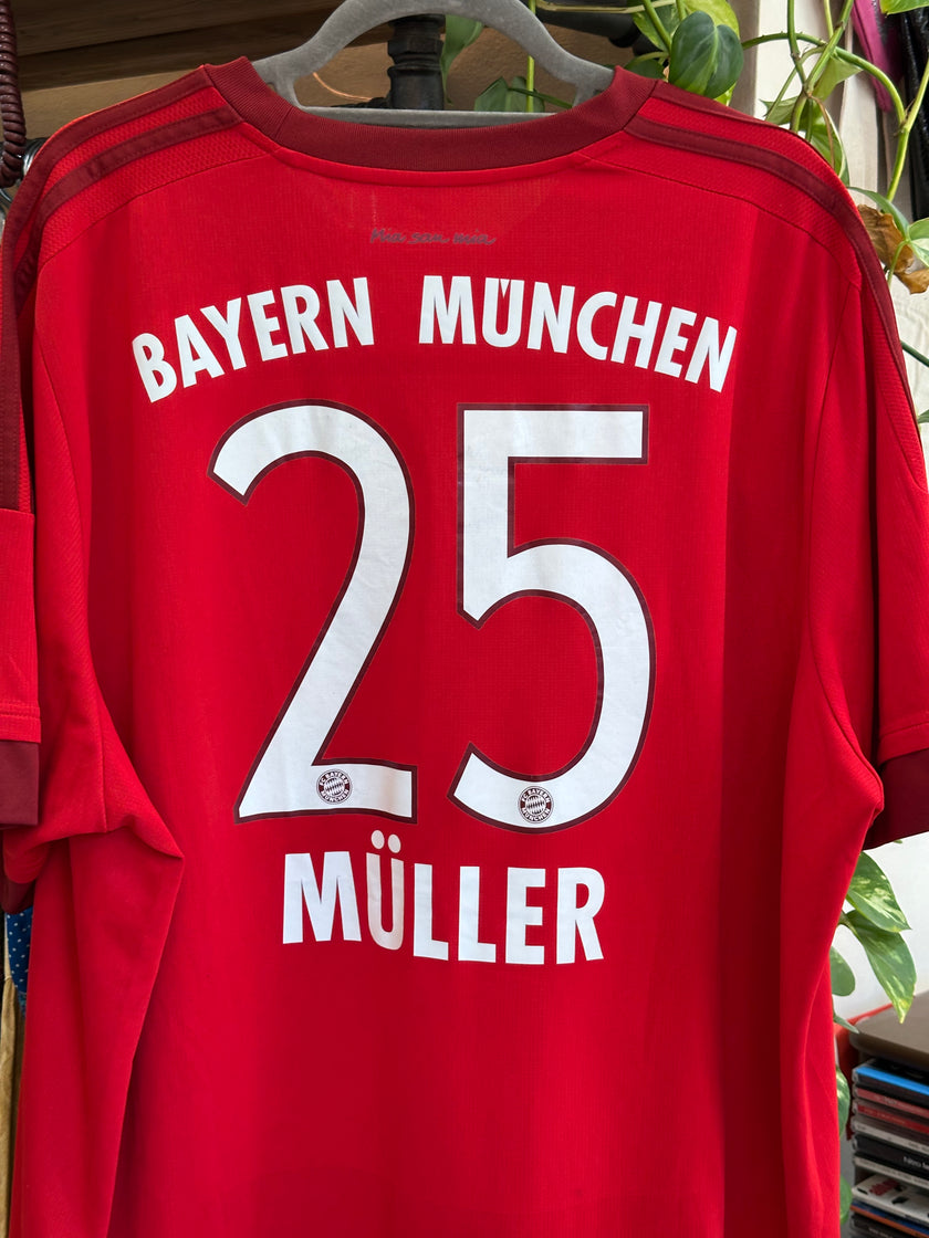 Bayern Munich Muller jersey