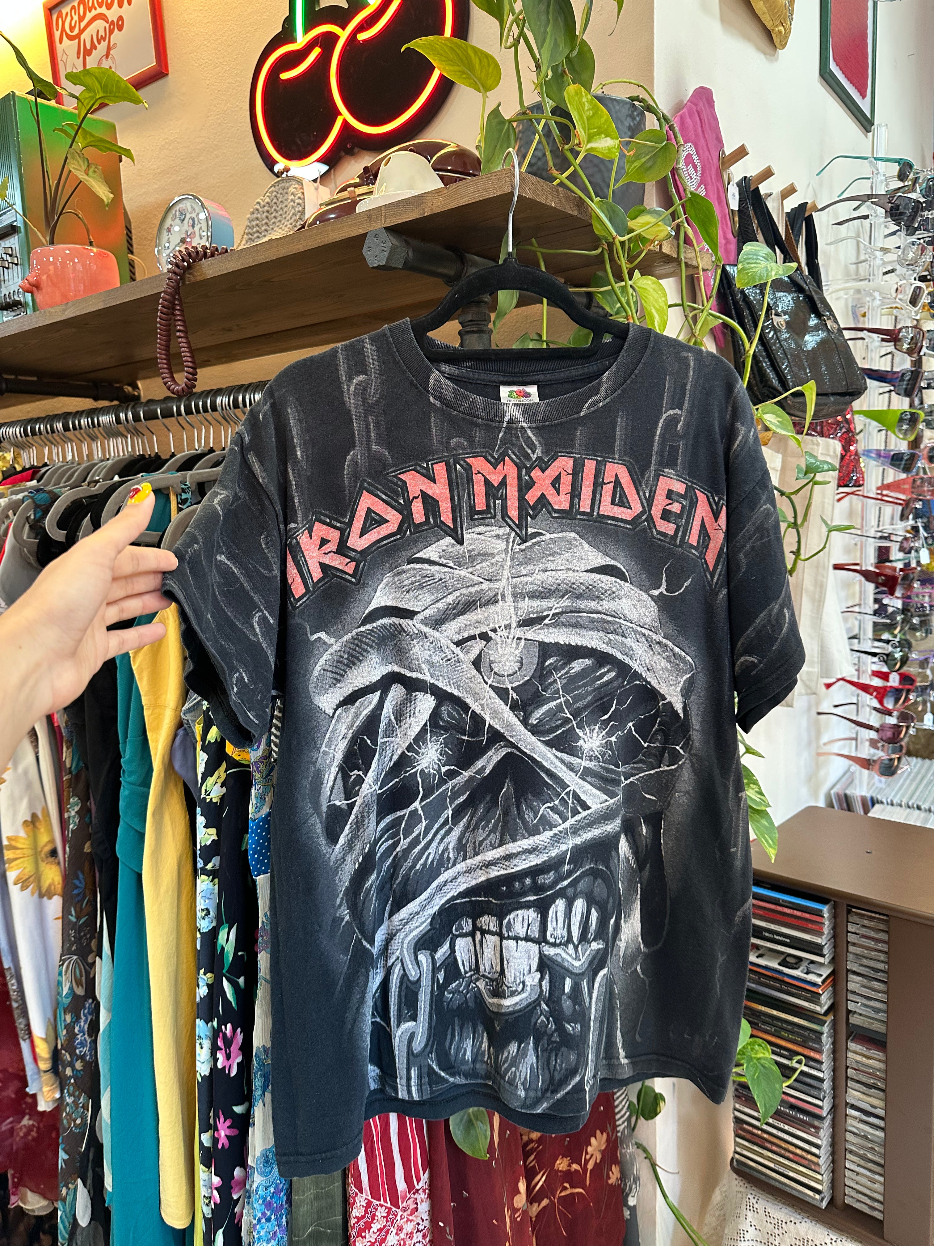 Iron Maiden fruit of the loom t-shirt (L)